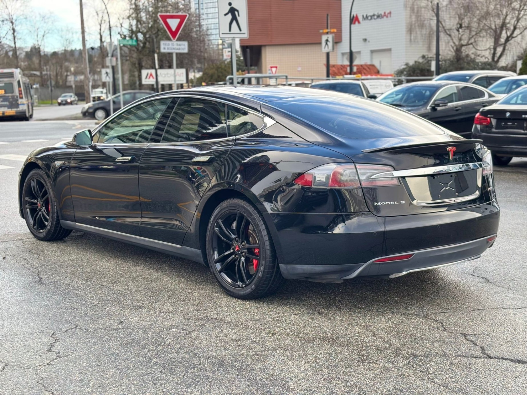 /canwestautoinc/2014-Tesla-ModelS-3198772056900063.jpg