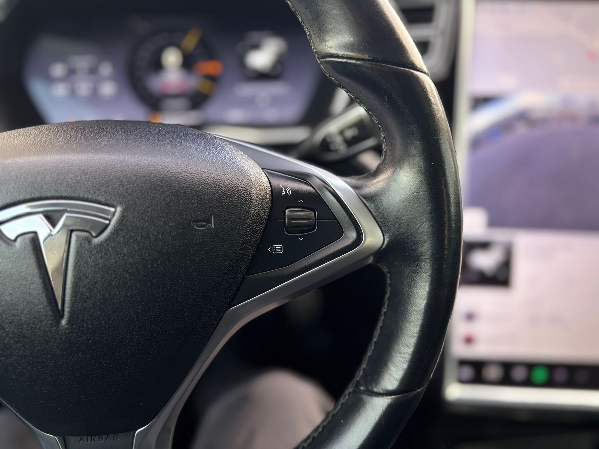 /canwestautoinc/2014-Tesla-ModelS-6093135278493294.jpg