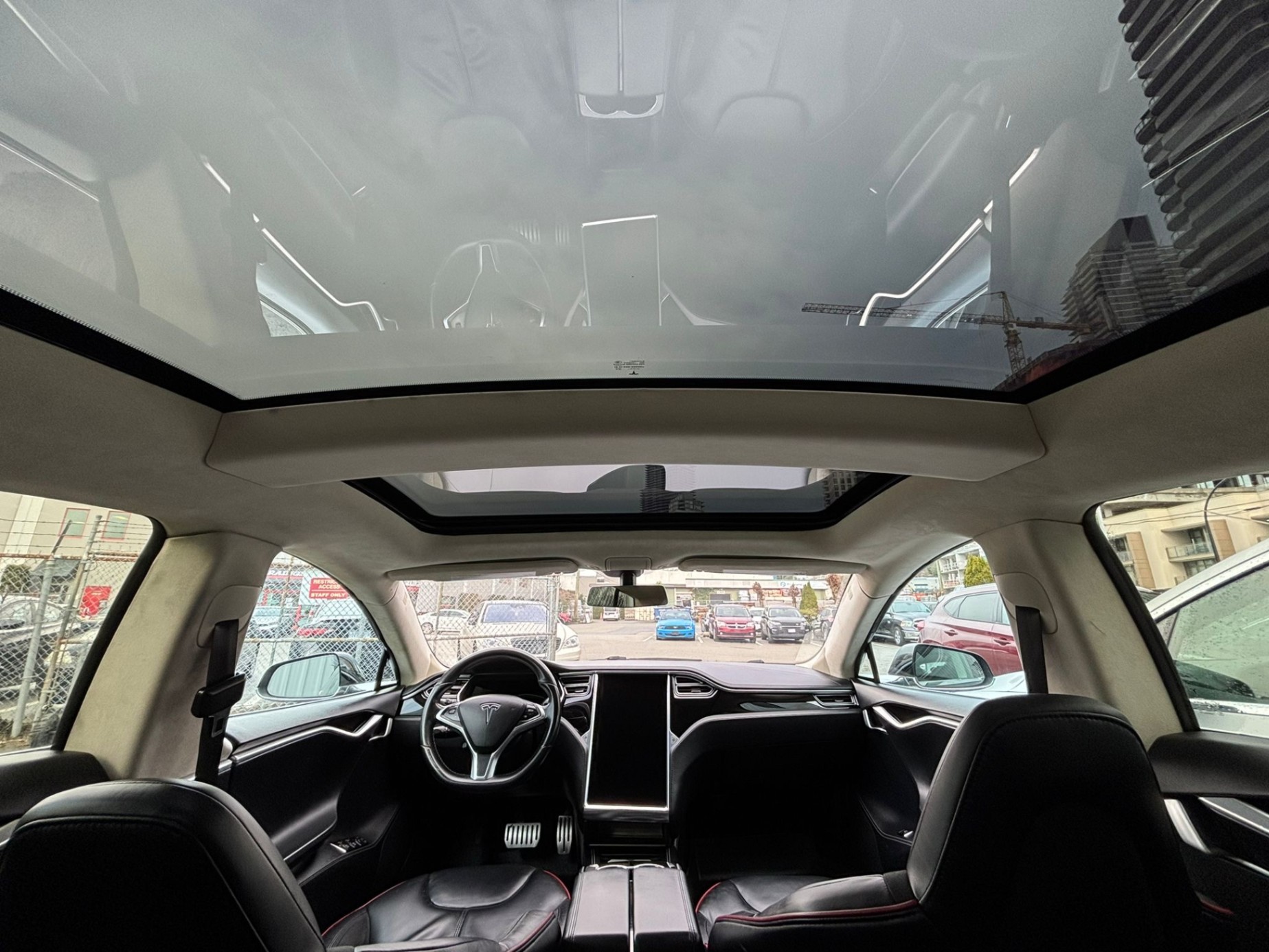 /canwestautoinc/2014-Tesla-ModelS-6690678331239743.jpg
