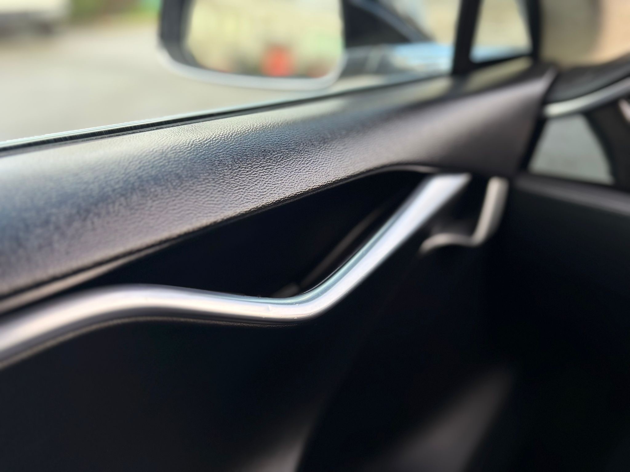 /canwestautoinc/2014-Tesla-ModelS-862140276818077.jpg
