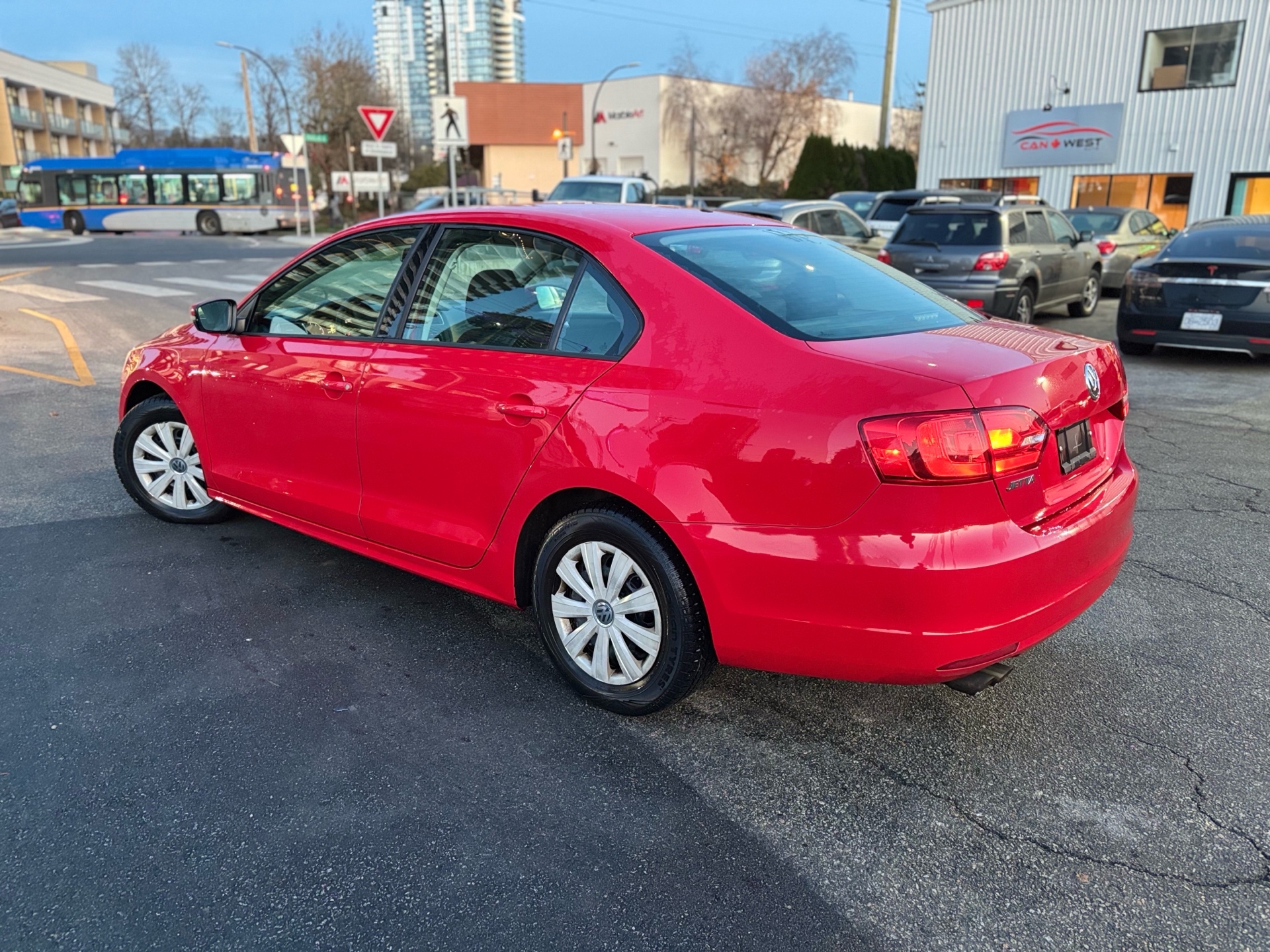 /canwestautoinc/2014-Volkswagen-Jetta-5945785508427561.jpg