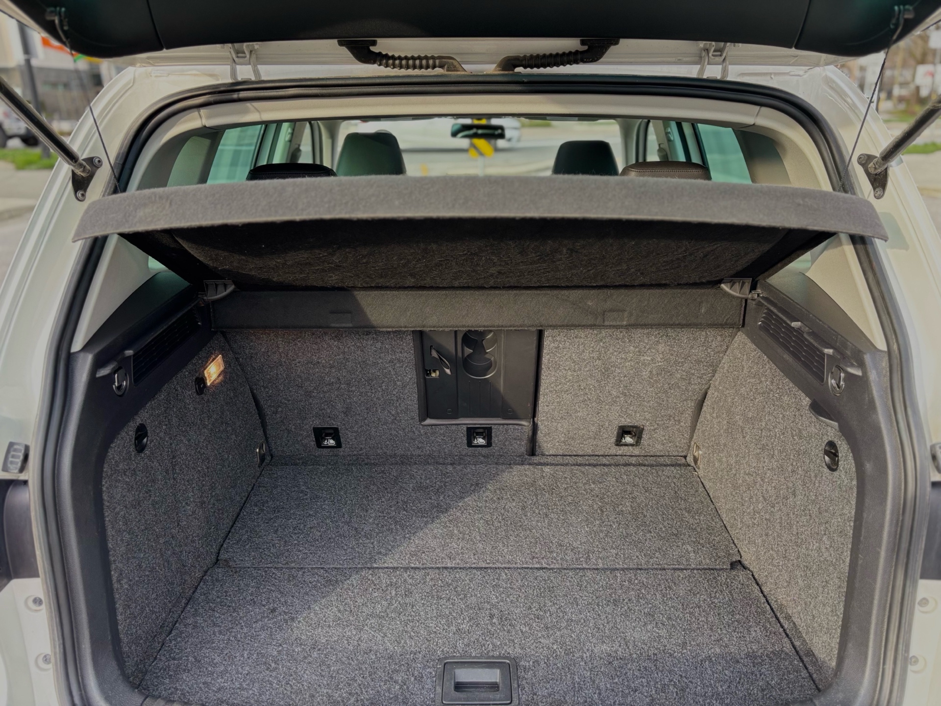 /canwestautoinc/2014-Volkswagen-Tiguan-27223007351724426.jpg