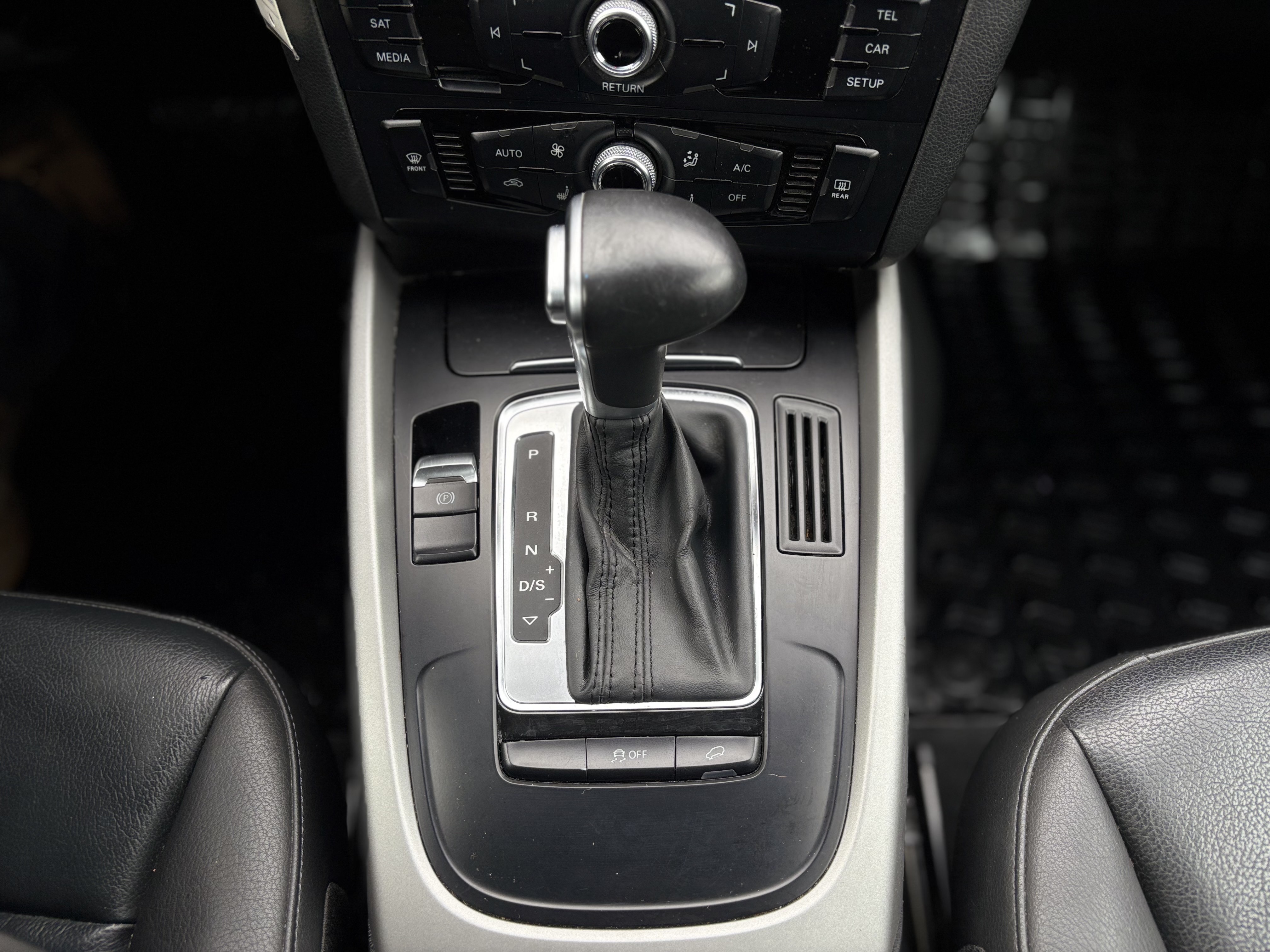 /canwestautoinc/2015-Audi-Q5-38372219853671896.jpg