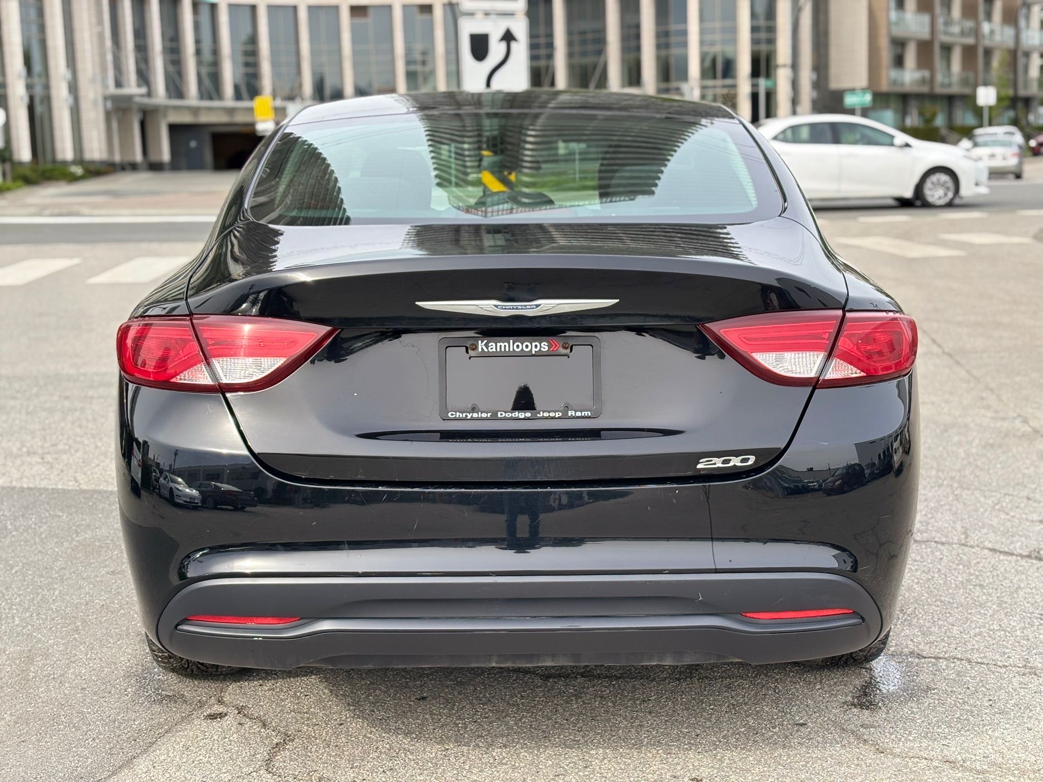 /canwestautoinc/2015-Chrysler-200-21707310680571634.jpg