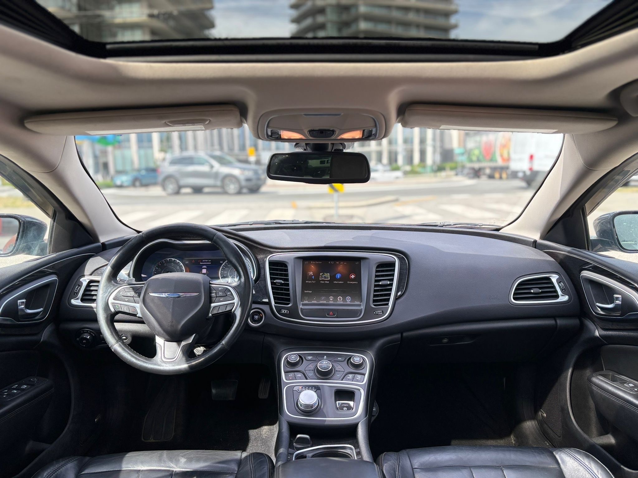 /canwestautoinc/2015-Chrysler-200-3317674635995169.jpg