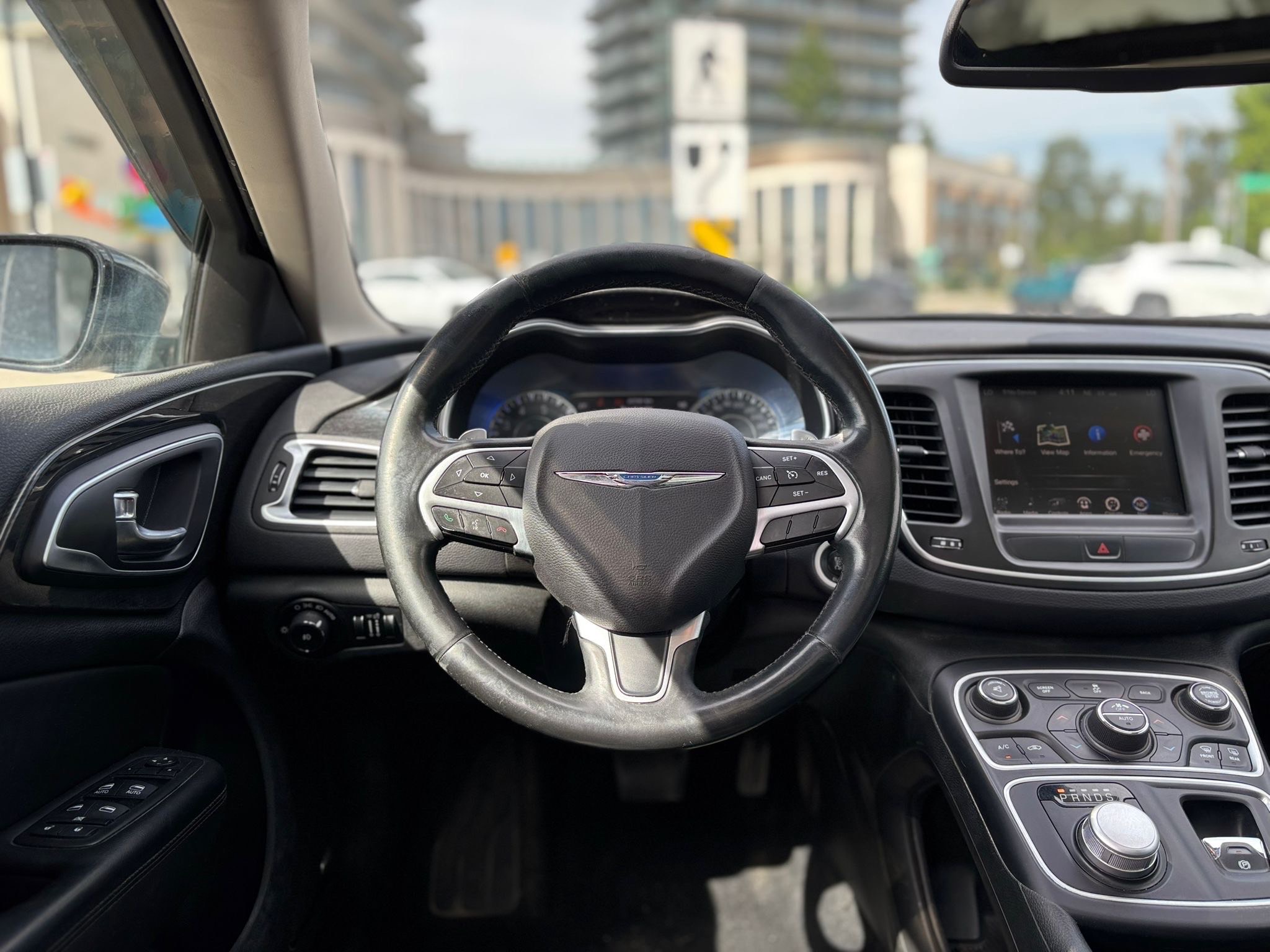 /canwestautoinc/2015-Chrysler-200-33398344909749156.jpg