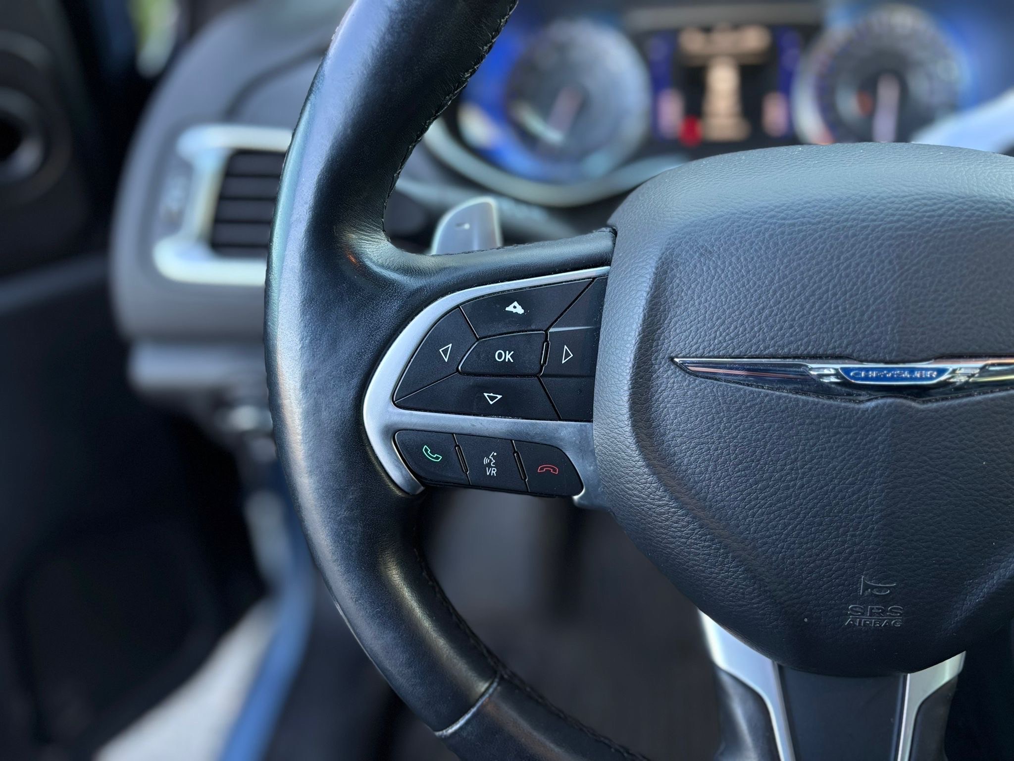 /canwestautoinc/2015-Chrysler-200-3515504462294081.jpg