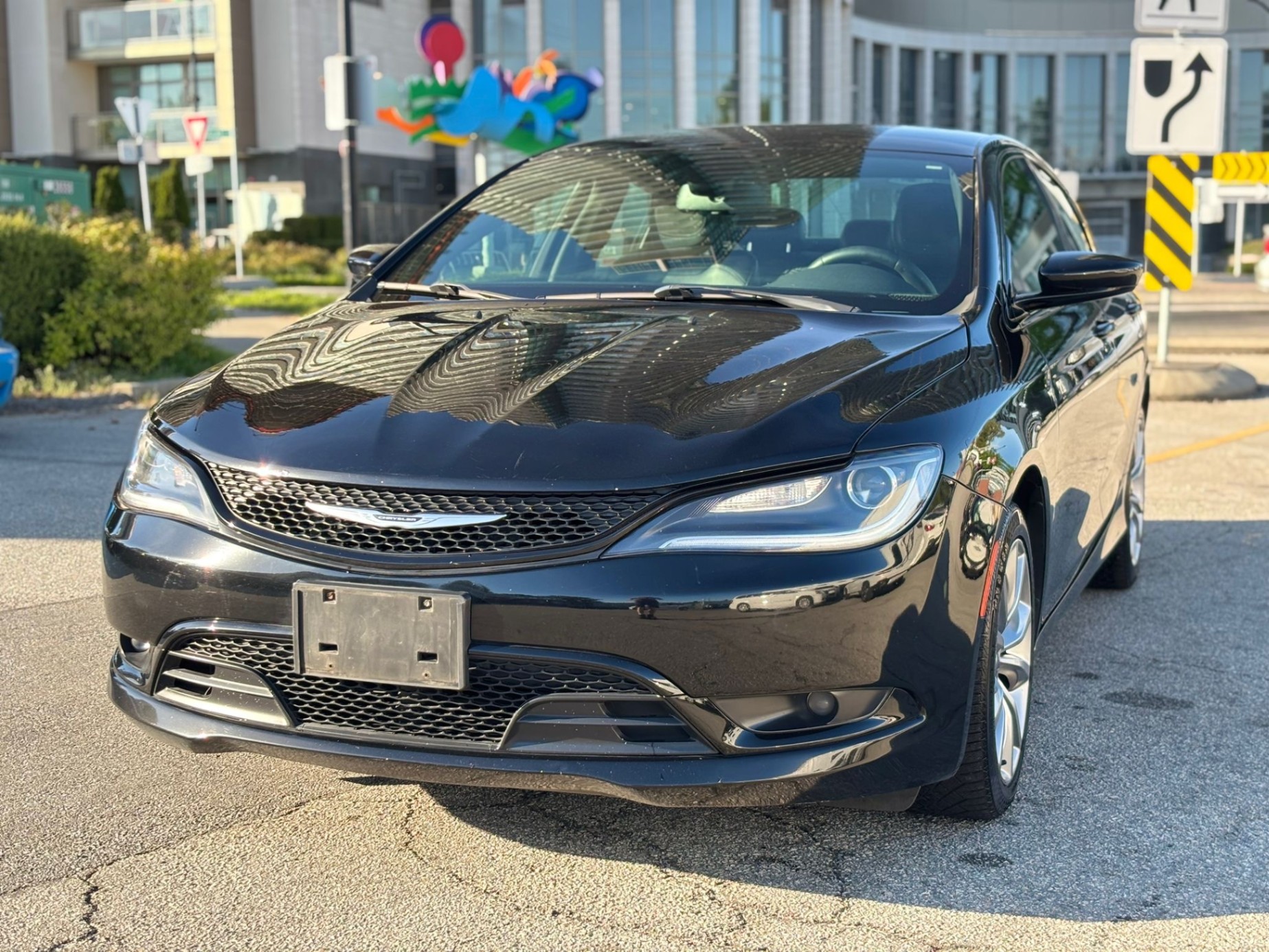 /canwestautoinc/2015-Chrysler-200-35639561949041854.jpg