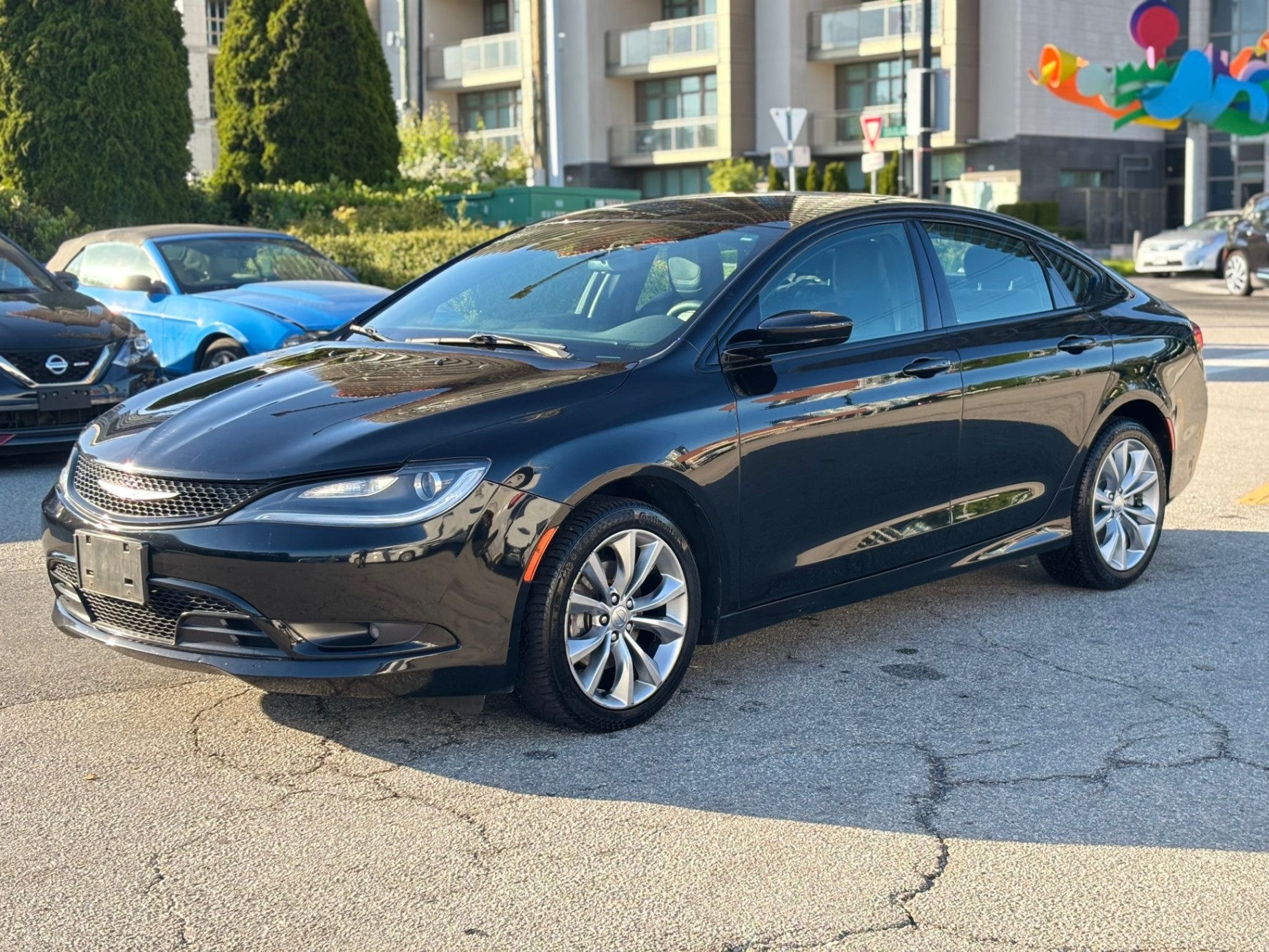 /canwestautoinc/2015-Chrysler-200-4683301203126553.jpg