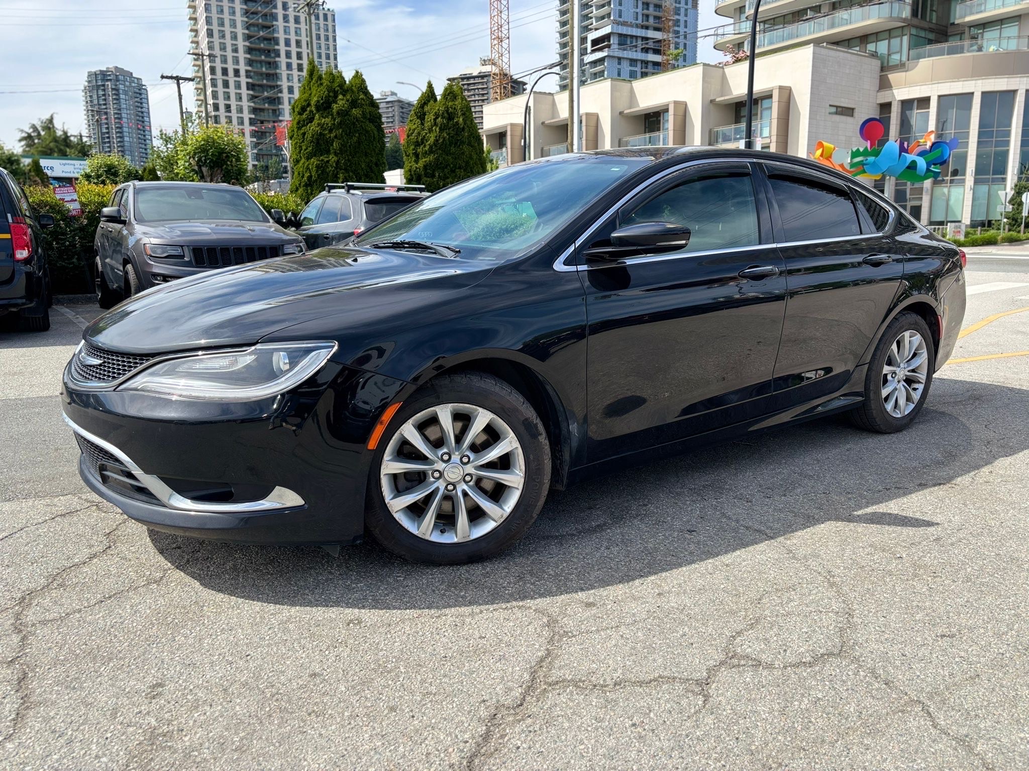 /canwestautoinc/2015-Chrysler-200-5087721683335613.jpg