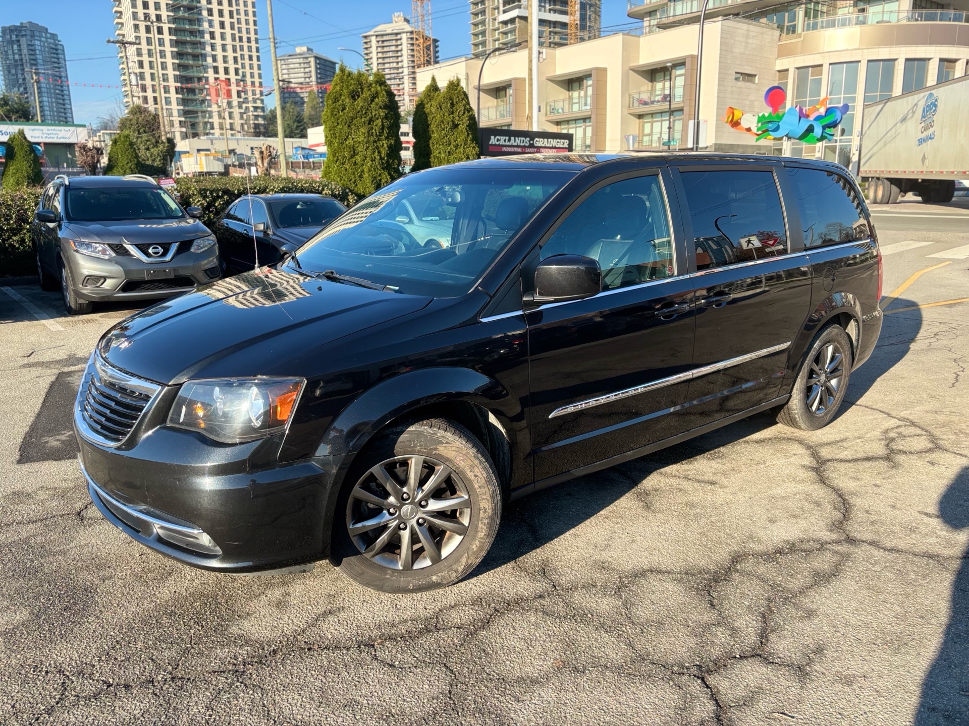 /canwestautoinc/2015-Chrysler-Town&-40093593626454616.jpg