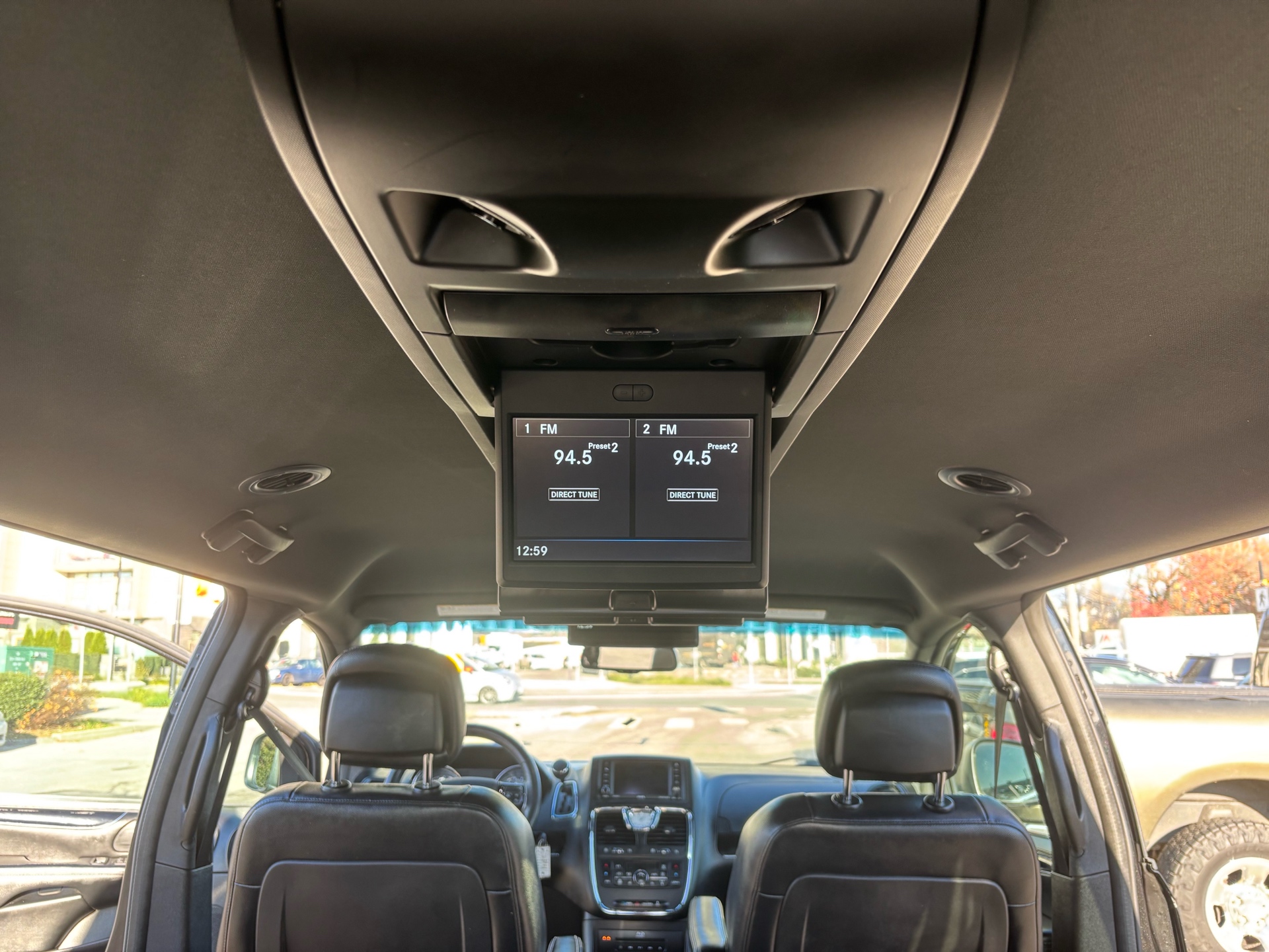 /canwestautoinc/2015-Chrysler-Town&-541093322592703.jpg