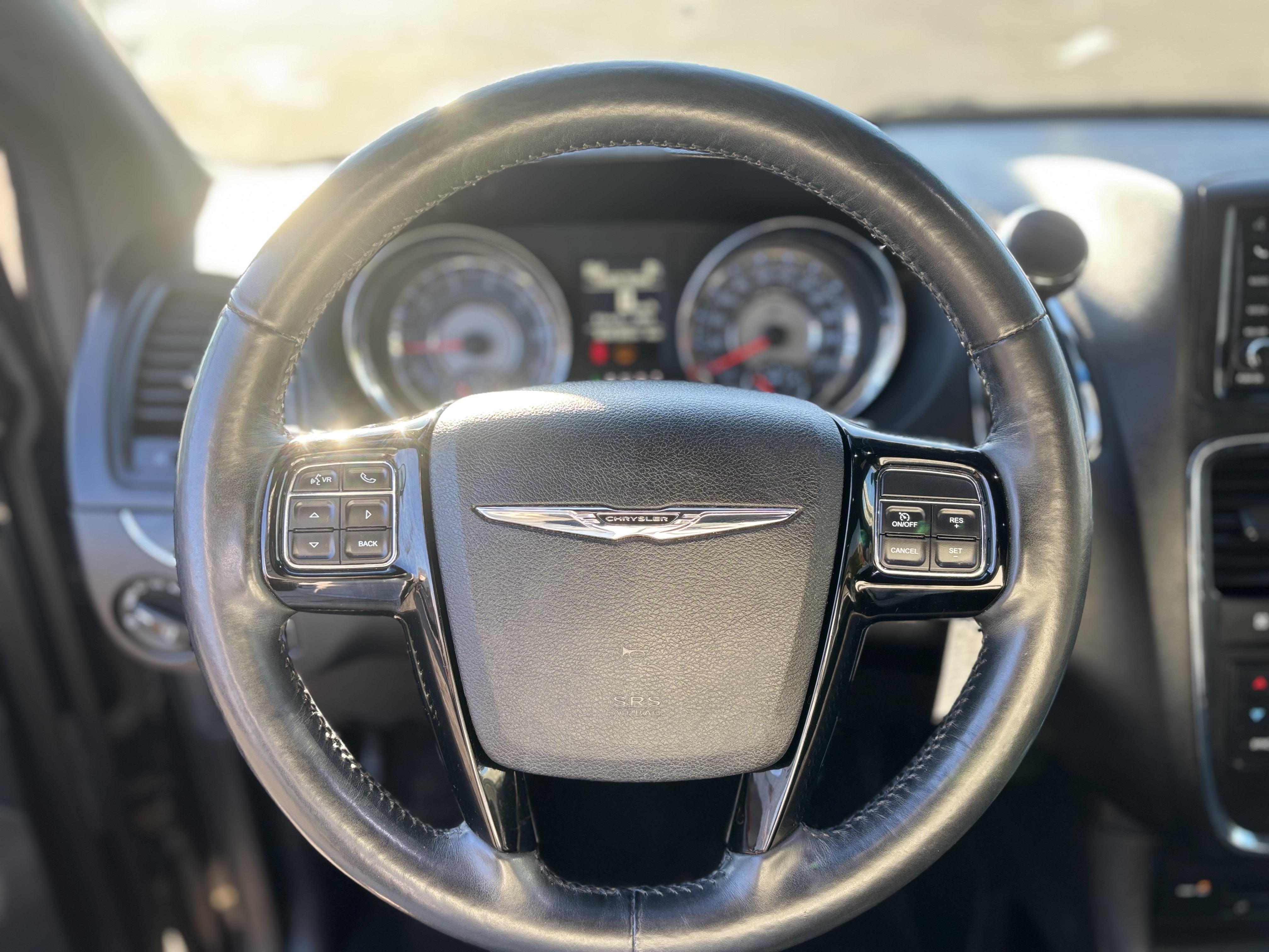 /canwestautoinc/2015-Chrysler-Town&-582170509427284.jpg