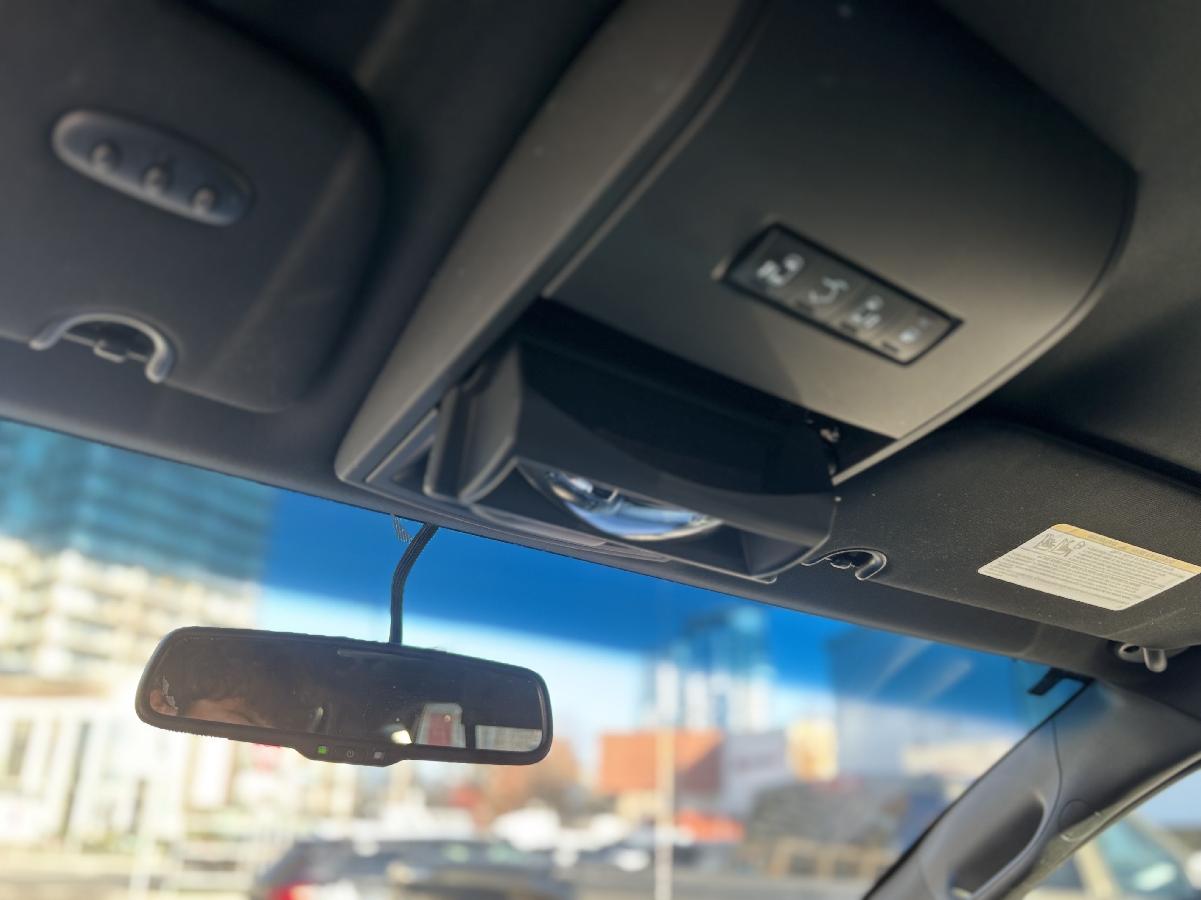 /canwestautoinc/2015-Chrysler-Town&-8259125934972367.jpg