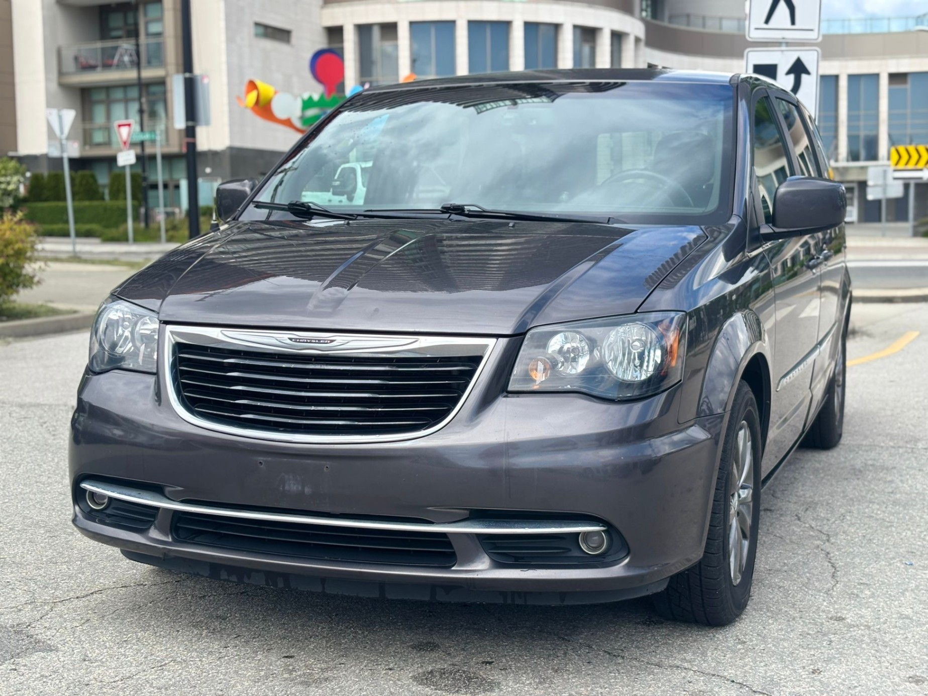 /canwestautoinc/2015-Chrysler-Town&-982687716799675.jpg