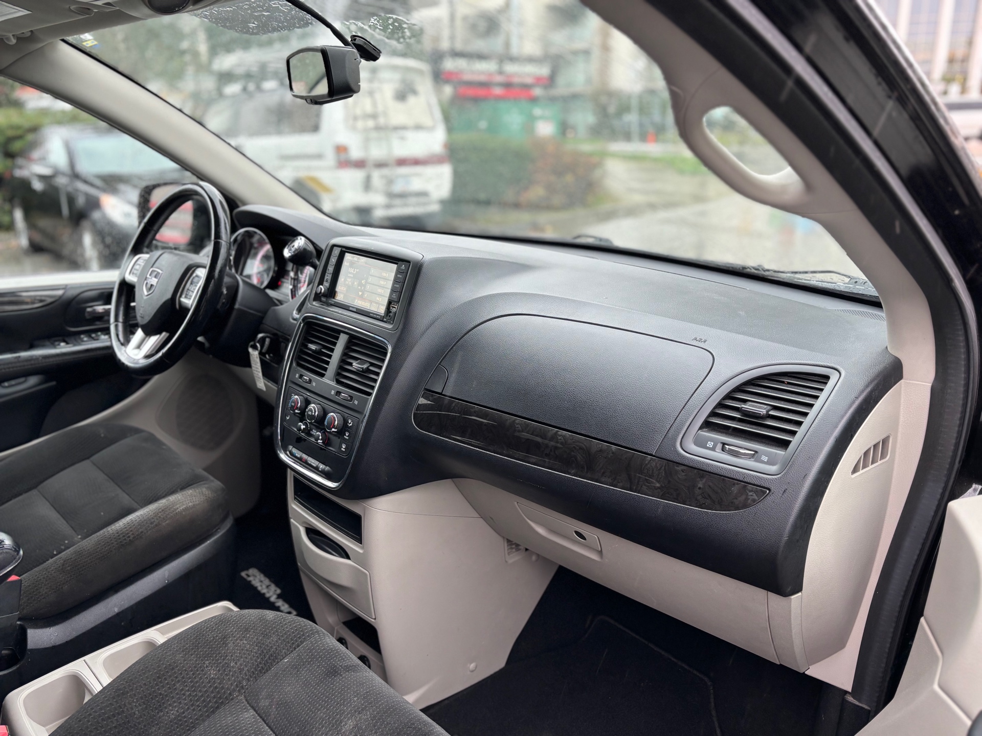/canwestautoinc/2015-Dodge-GrandCara-8229830031227132.jpg