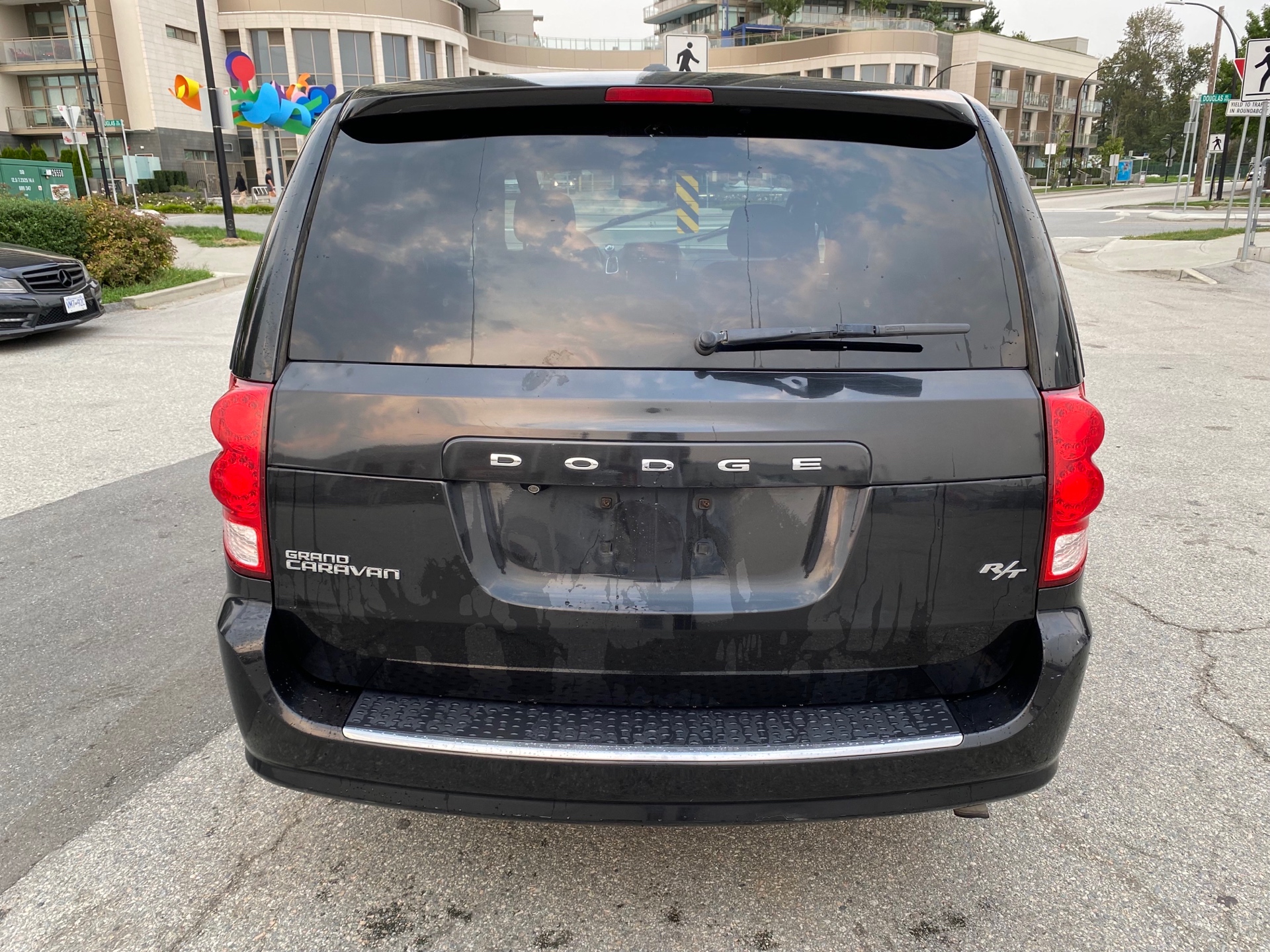 /canwestautoinc/2015-Dodge-GrandCaravan-023922976297911624.jpg