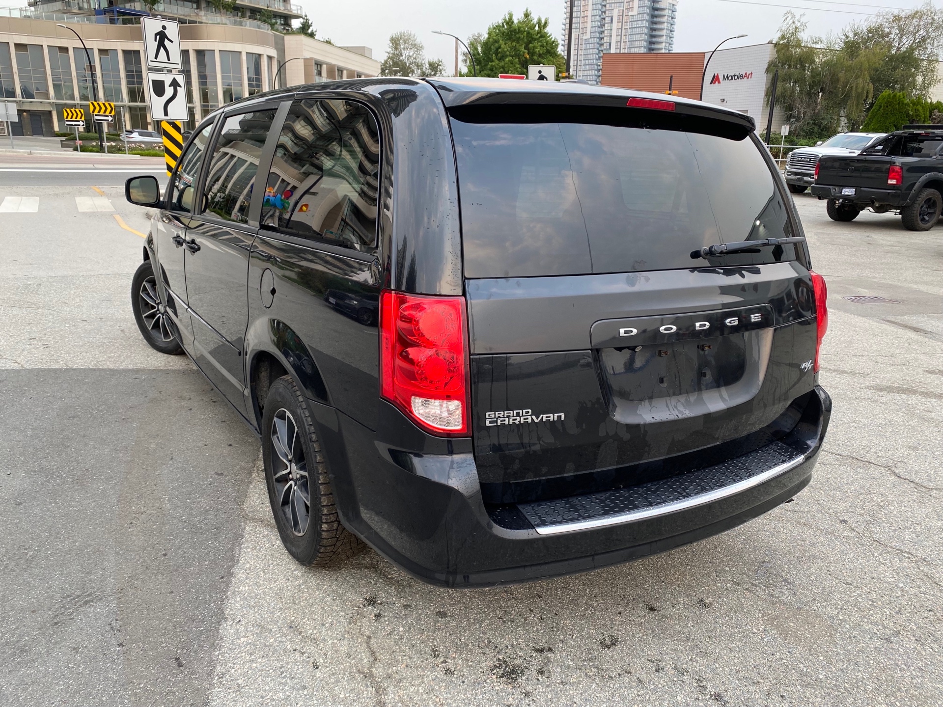 /canwestautoinc/2015-Dodge-GrandCaravan-02760055218782642.jpg