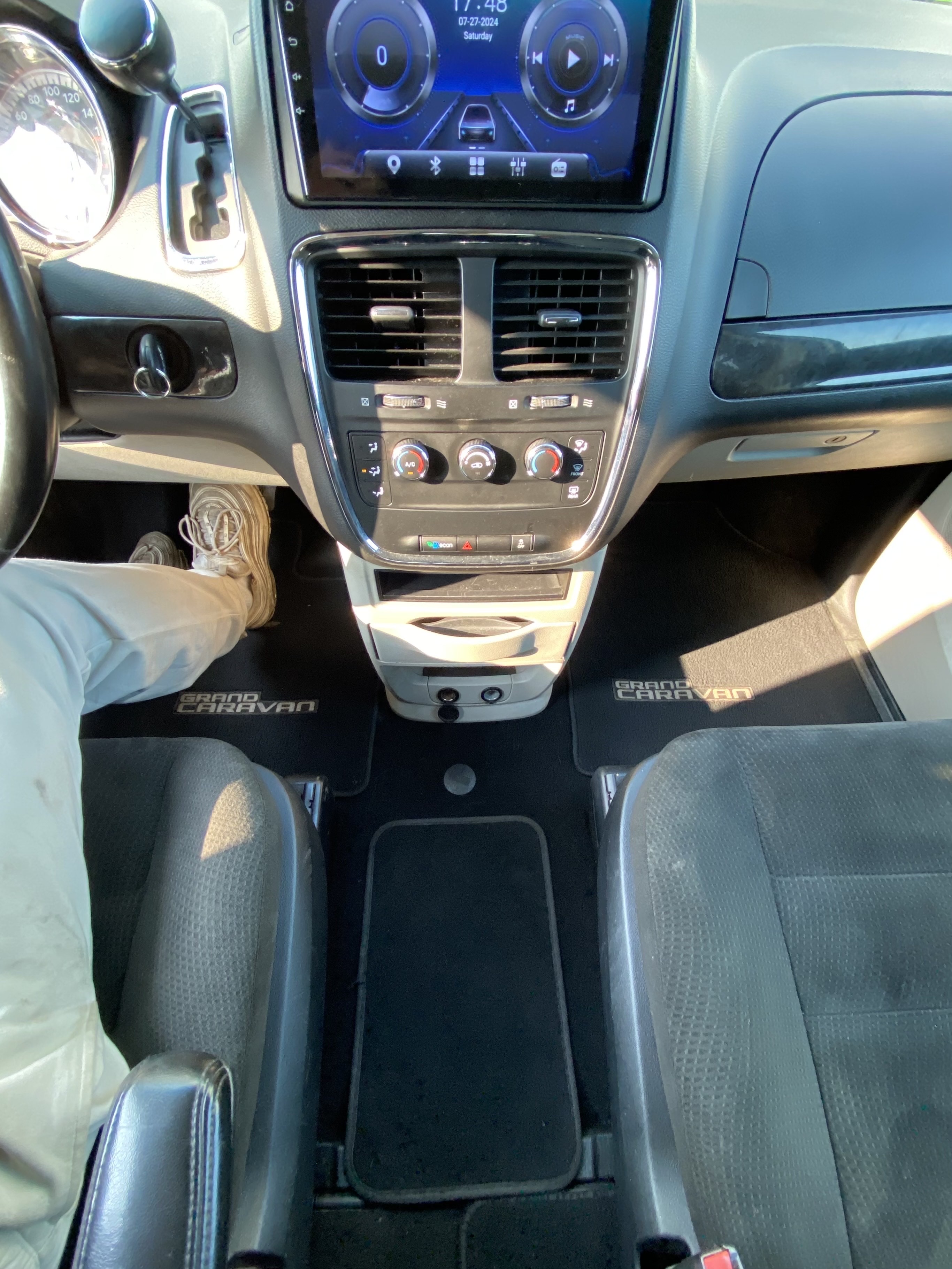 /canwestautoinc/2015-Dodge-GrandCaravan-1709093000862838.jpg