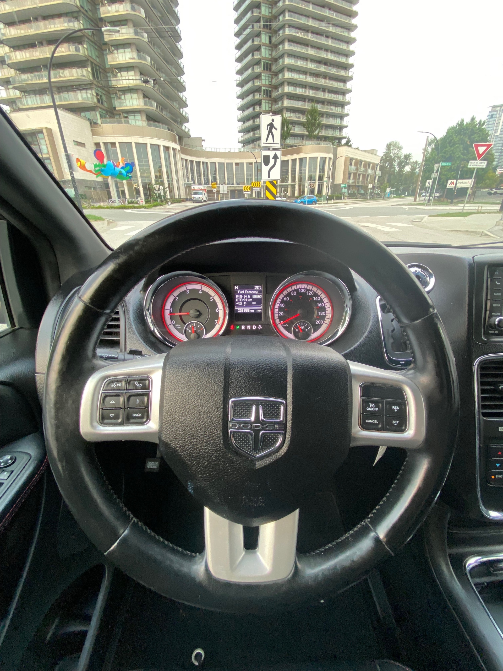 /canwestautoinc/2015-Dodge-GrandCaravan-2744922124961373.jpg