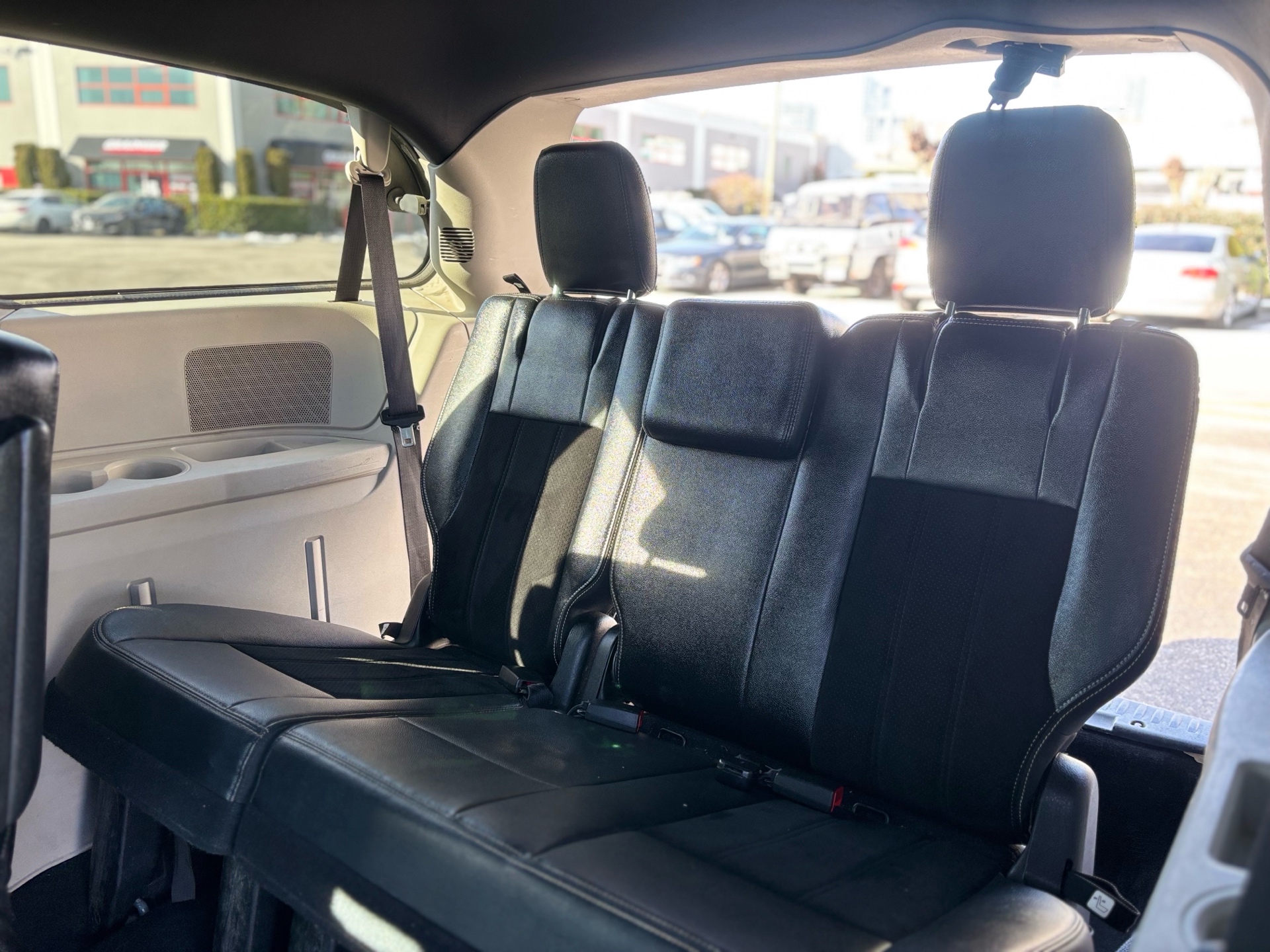 /canwestautoinc/2015-Dodge-GrandCaravan-4030224917529184.jpg