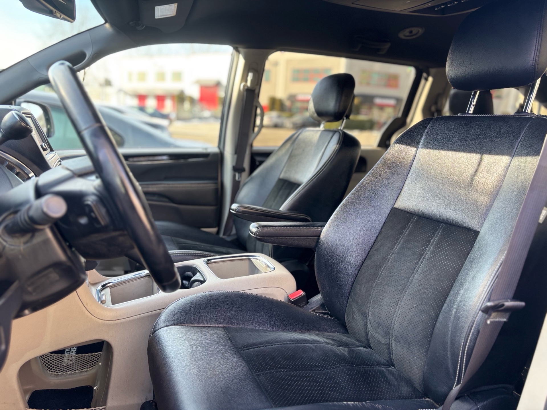 /canwestautoinc/2015-Dodge-GrandCaravan-4696768419244439.jpg