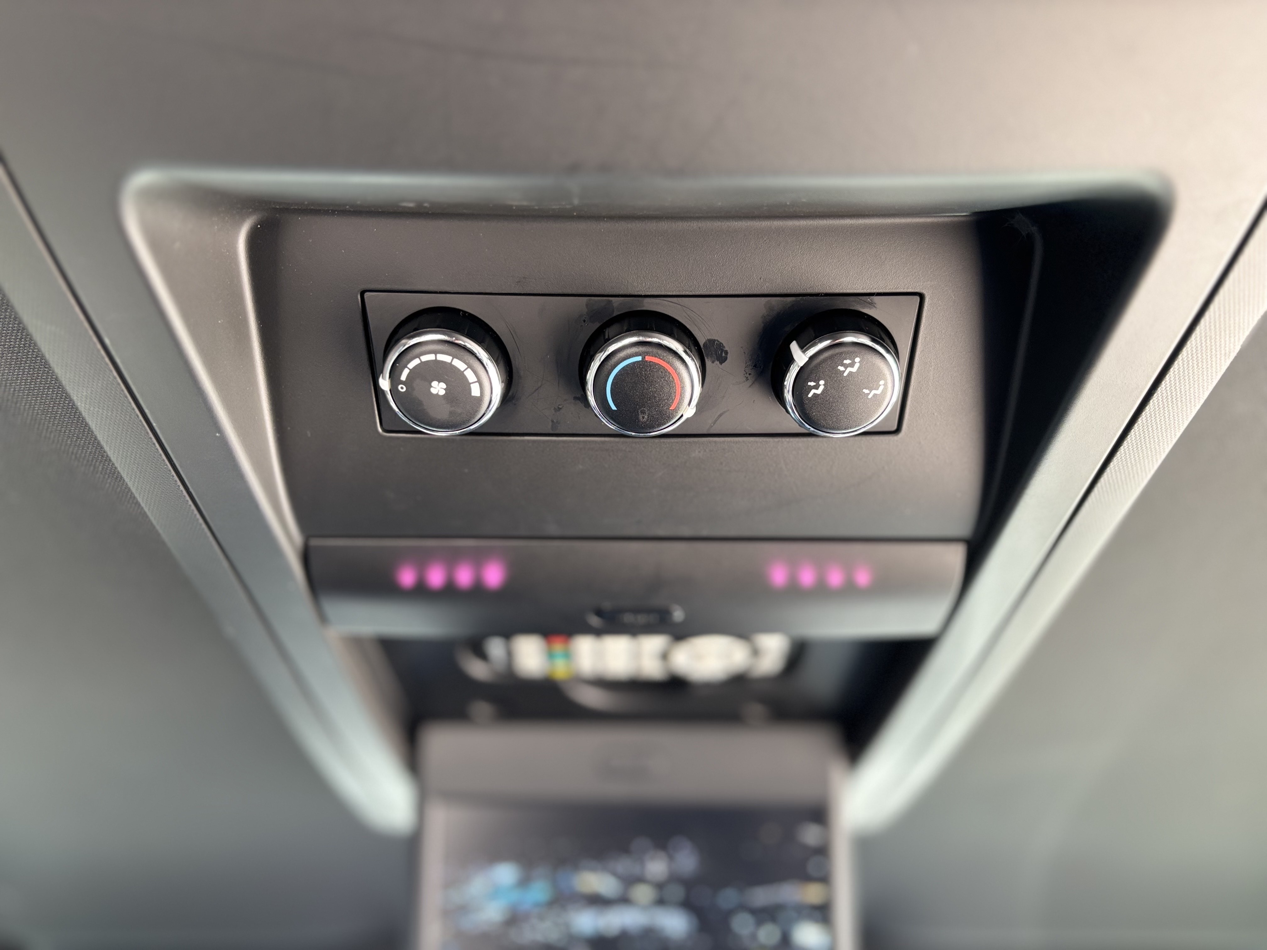 /canwestautoinc/2015-Dodge-GrandCaravan-6409281675041607.jpg