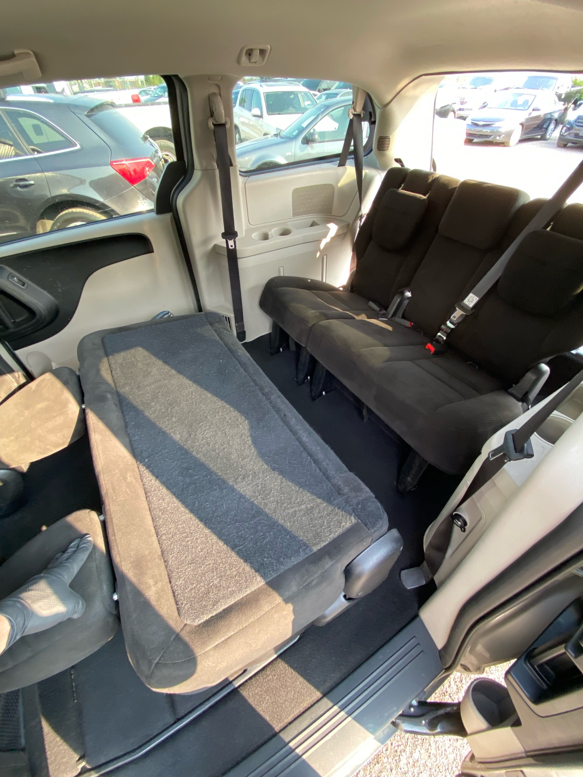 /canwestautoinc/2015-Dodge-GrandCaravan-7824176461656256.jpg