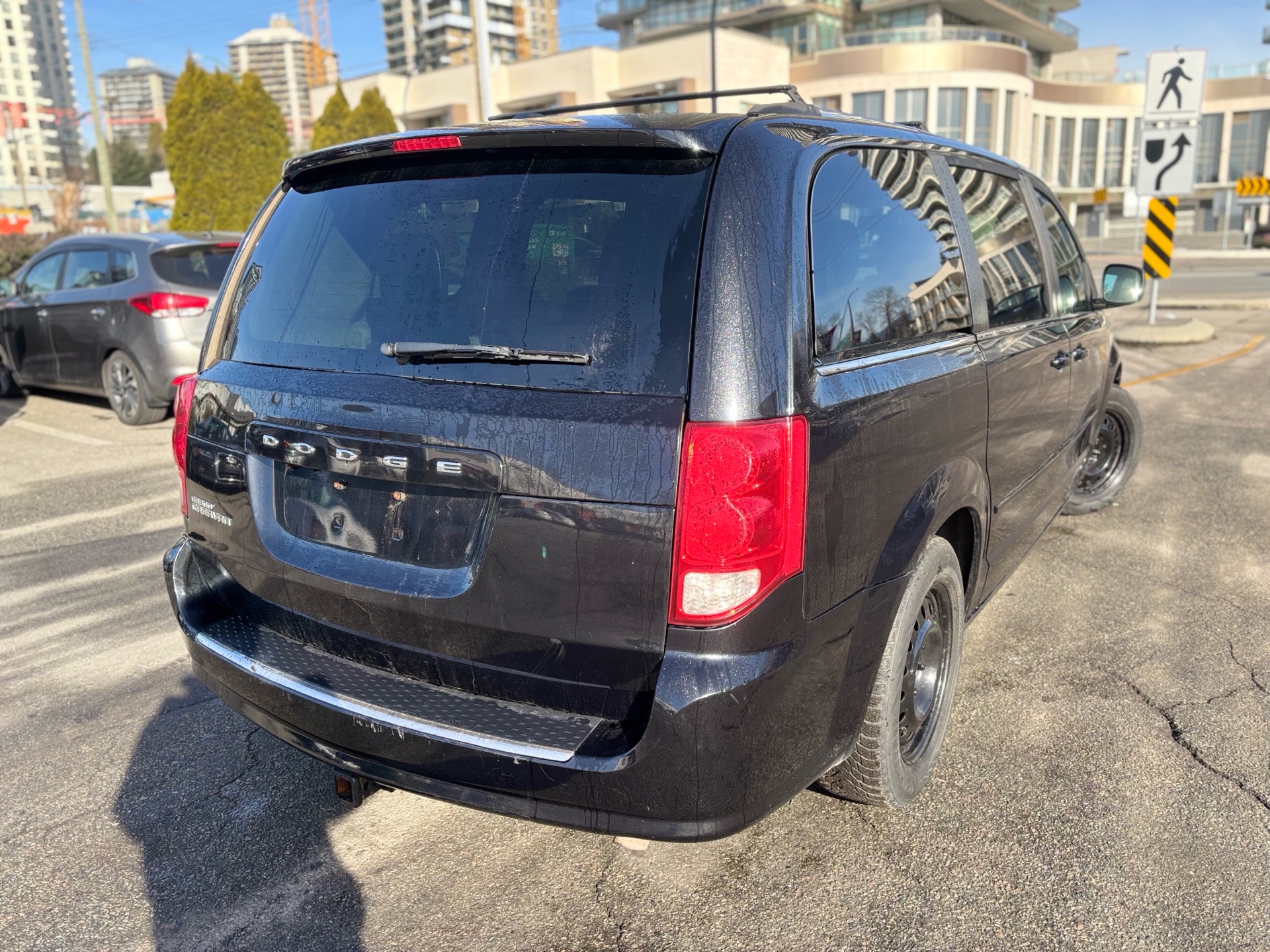 /canwestautoinc/2015-Dodge-GrandCaravan-9052911729099604.jpg