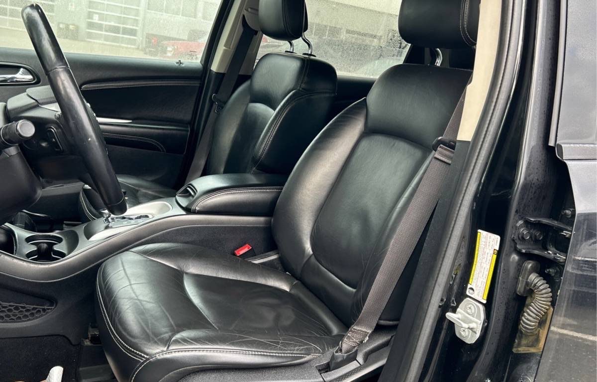 /canwestautoinc/2015-Dodge-Journey-10792923041188263.jpg