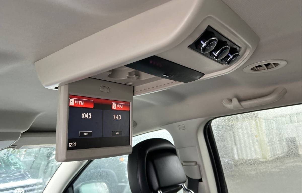 /canwestautoinc/2015-Dodge-Journey-1699039882593114.jpg