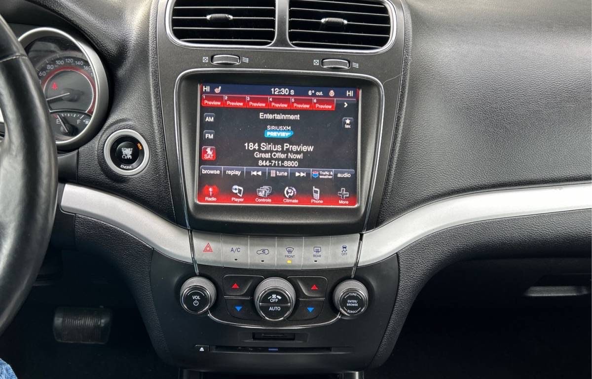 /canwestautoinc/2015-Dodge-Journey-6206111798059475.jpg