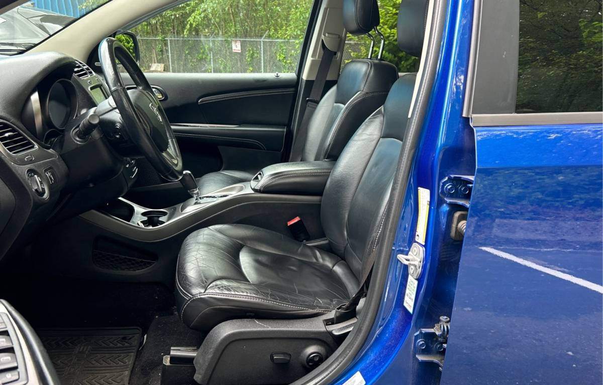 /canwestautoinc/2015-Dodge-Journey-9460952670790306.jpg