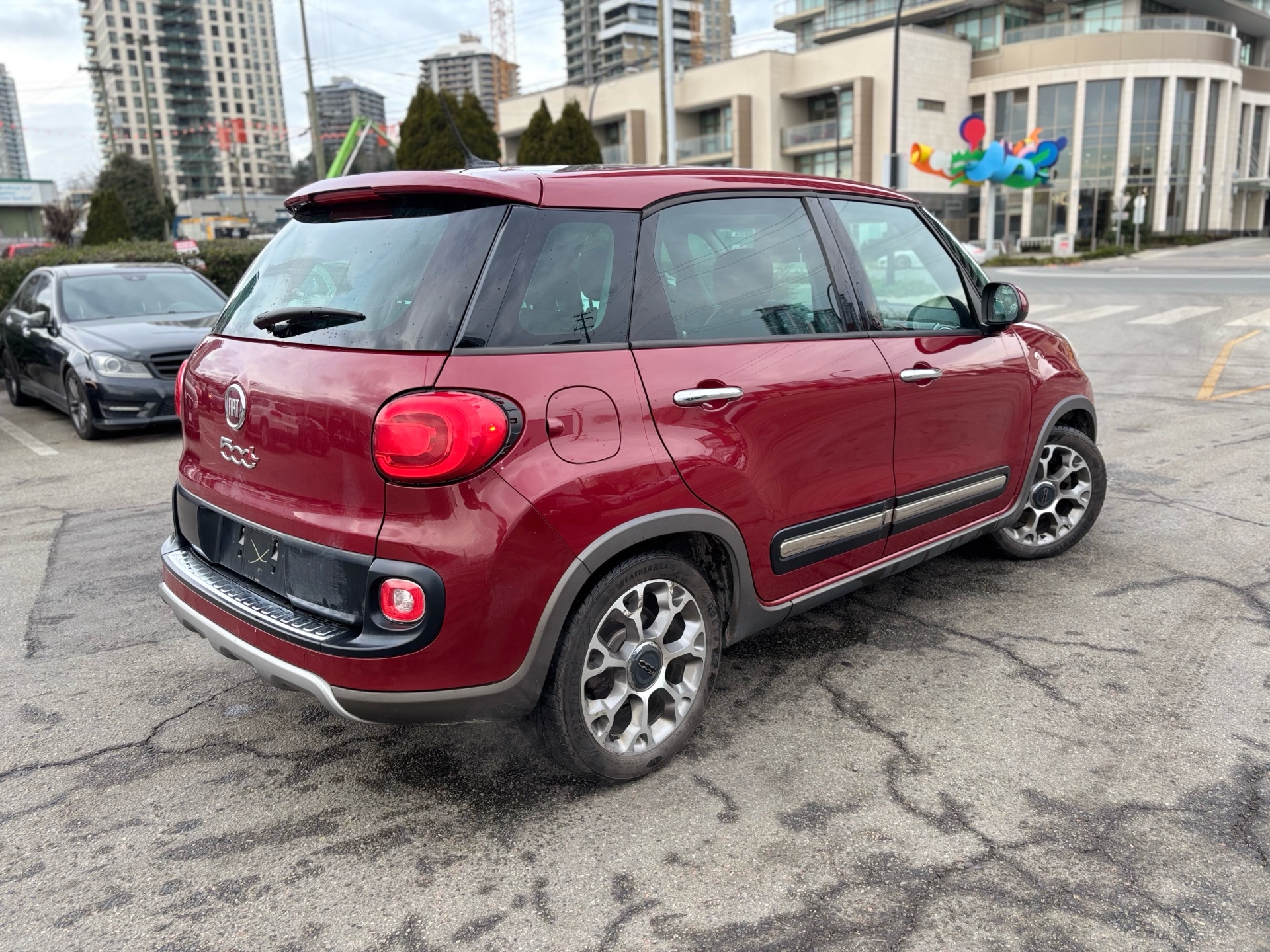 /canwestautoinc/2015-FIAT-500L-24547459439604813.jpg
