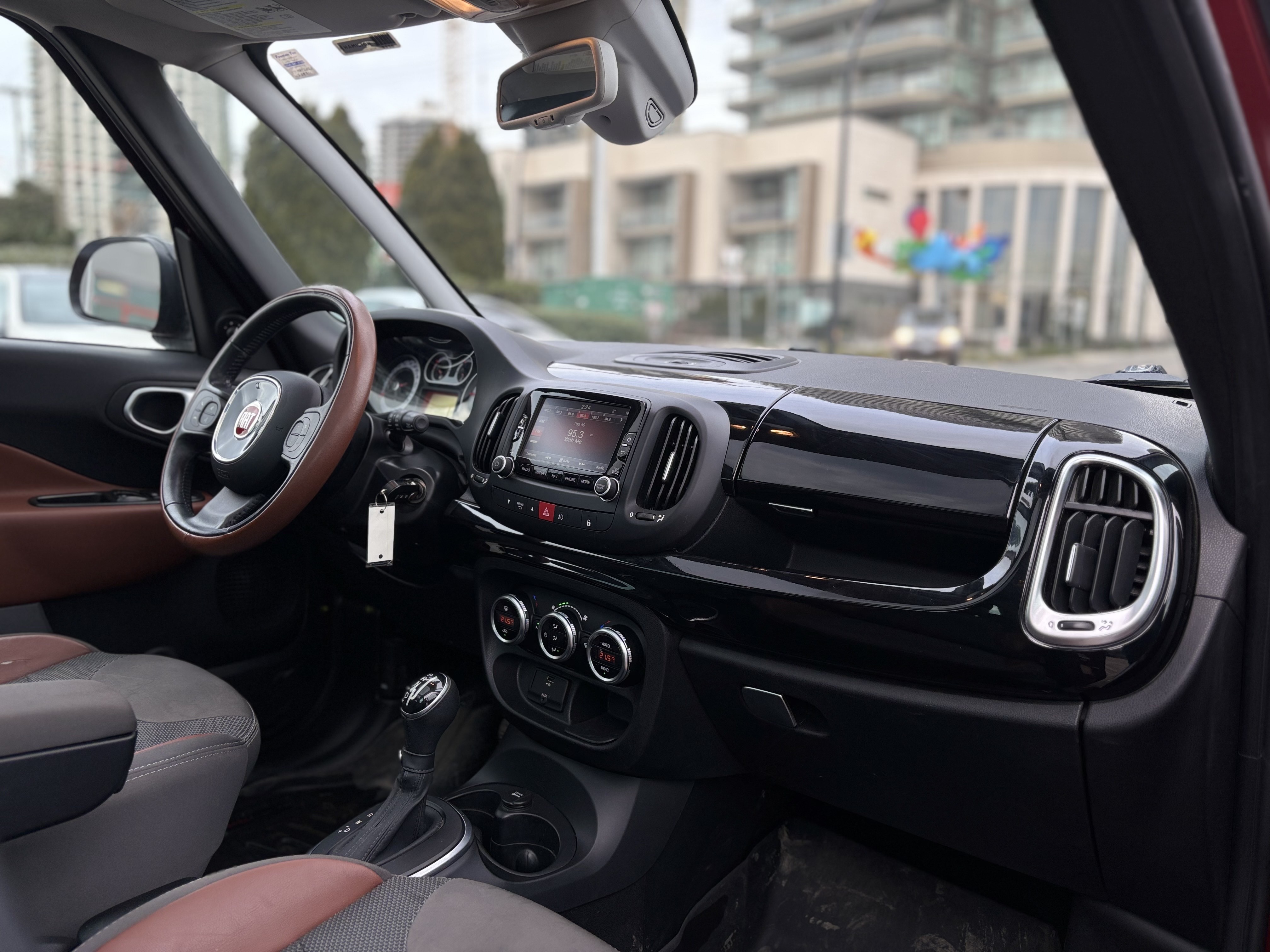 /canwestautoinc/2015-FIAT-500L-9143625835662665.jpg