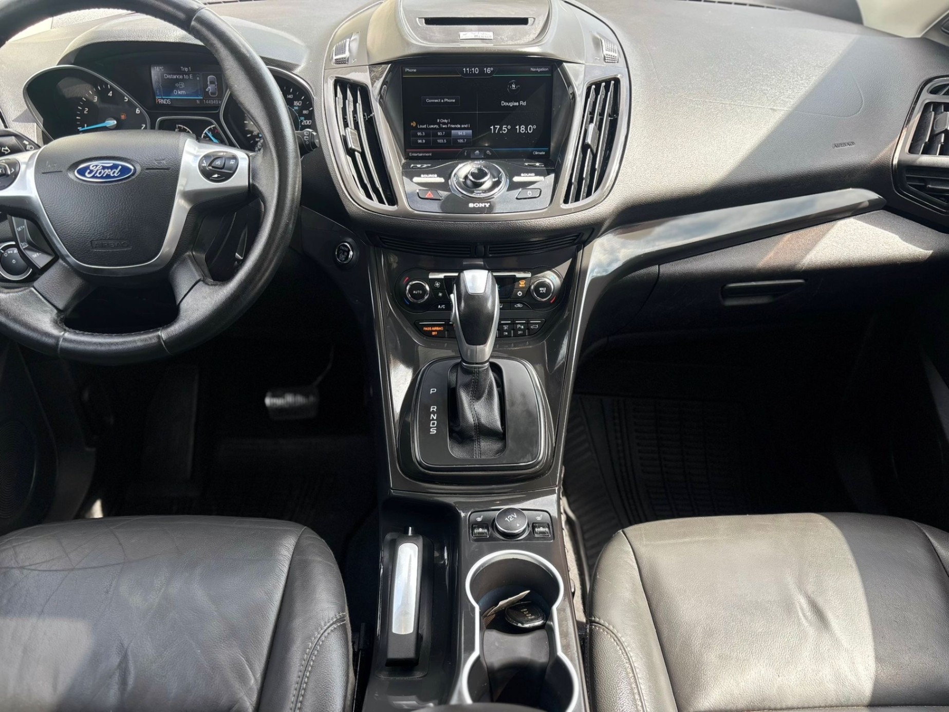 /canwestautoinc/2015-Ford-Escape-09979308495415418.jpg