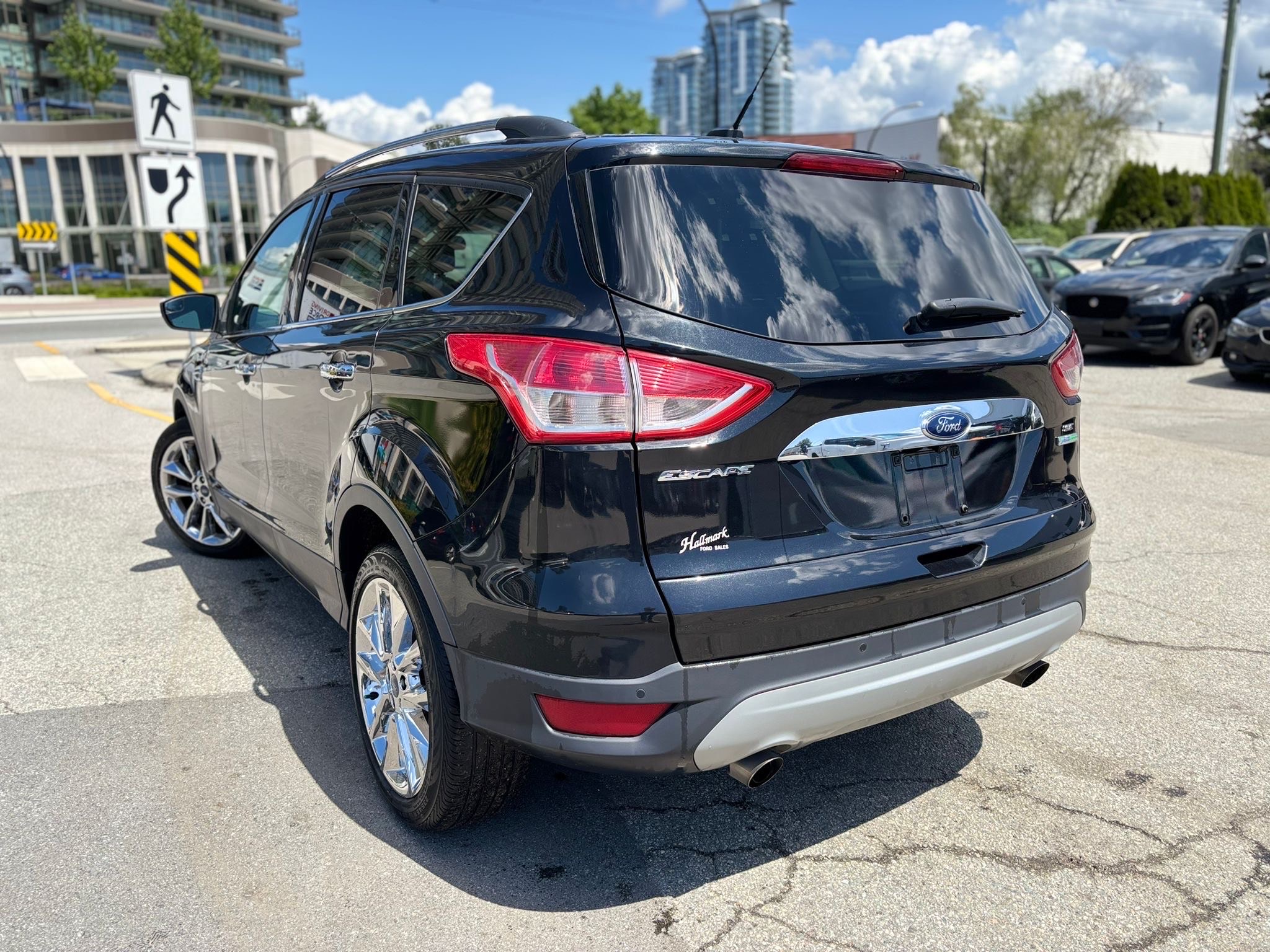 /canwestautoinc/2015-Ford-Escape-13385696806829772.jpg