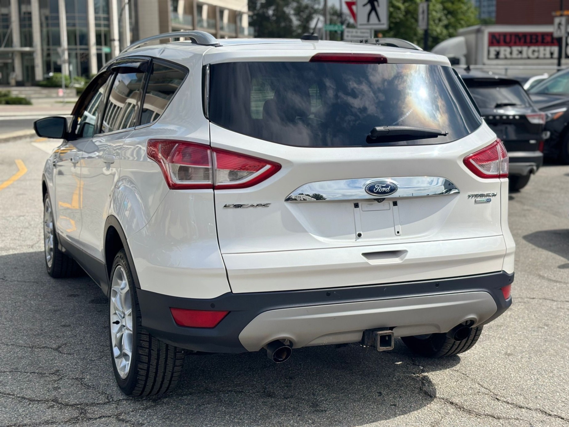 /canwestautoinc/2015-Ford-Escape-1377041927564886.jpg