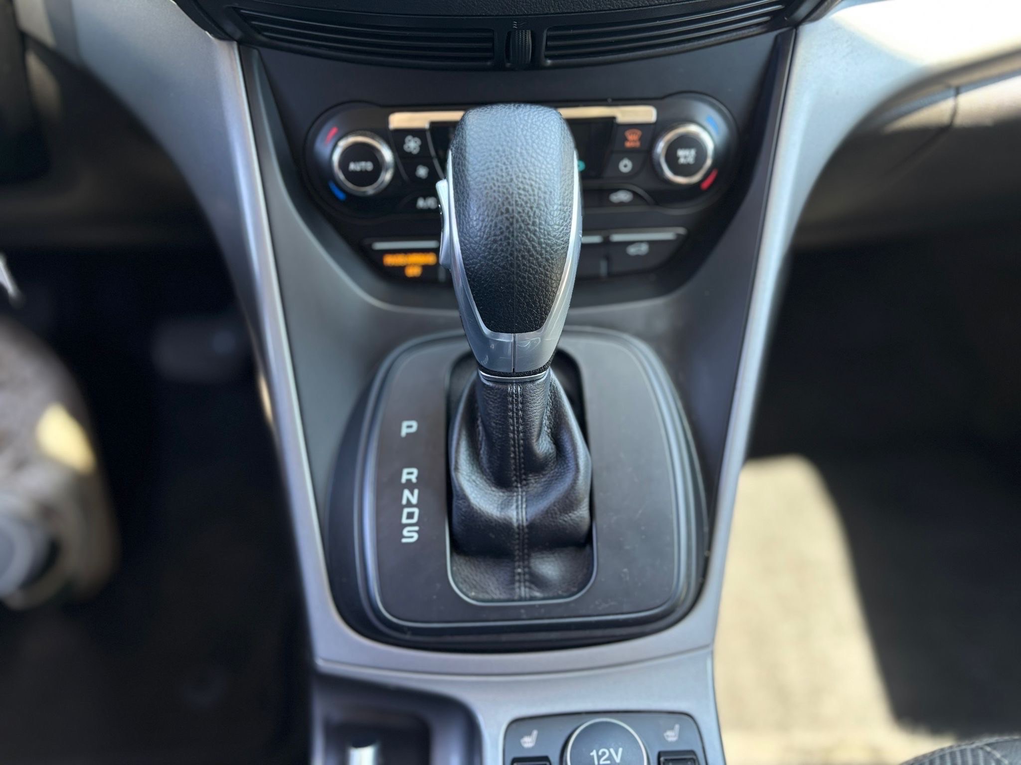 /canwestautoinc/2015-Ford-Escape-22725243494175773.jpg