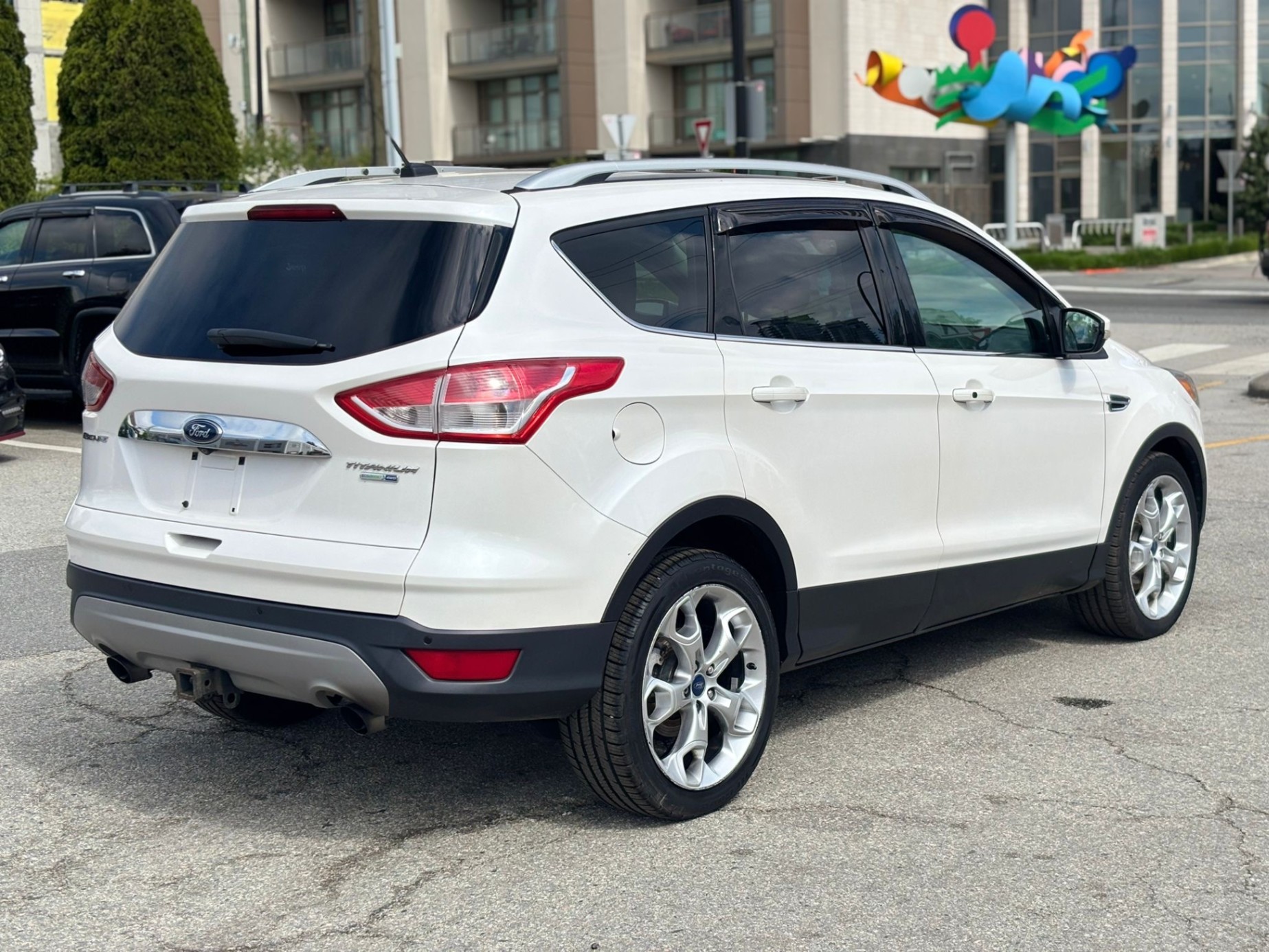 /canwestautoinc/2015-Ford-Escape-24290459382542617.jpg