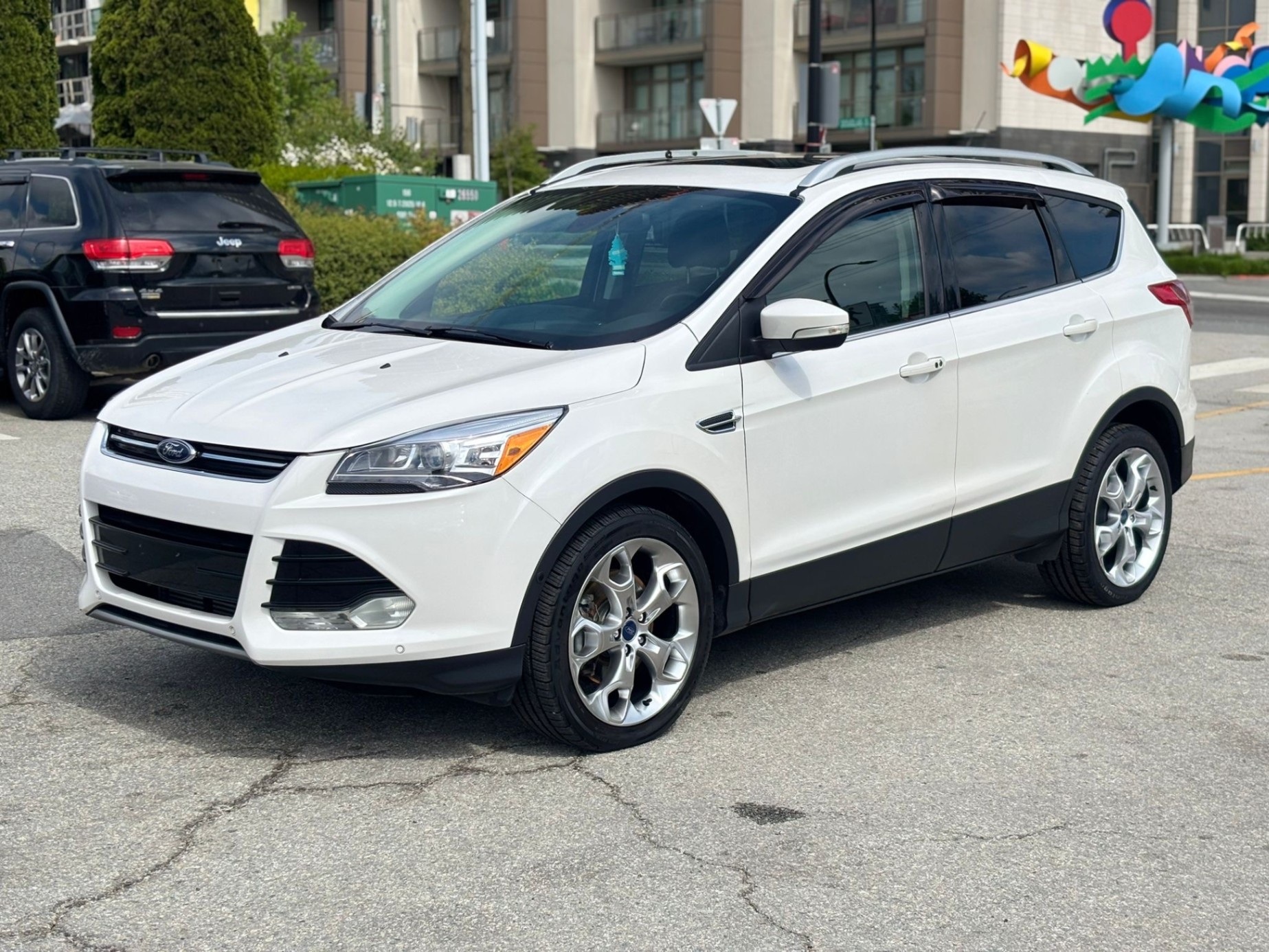 /canwestautoinc/2015-Ford-Escape-2804308198702552.jpg