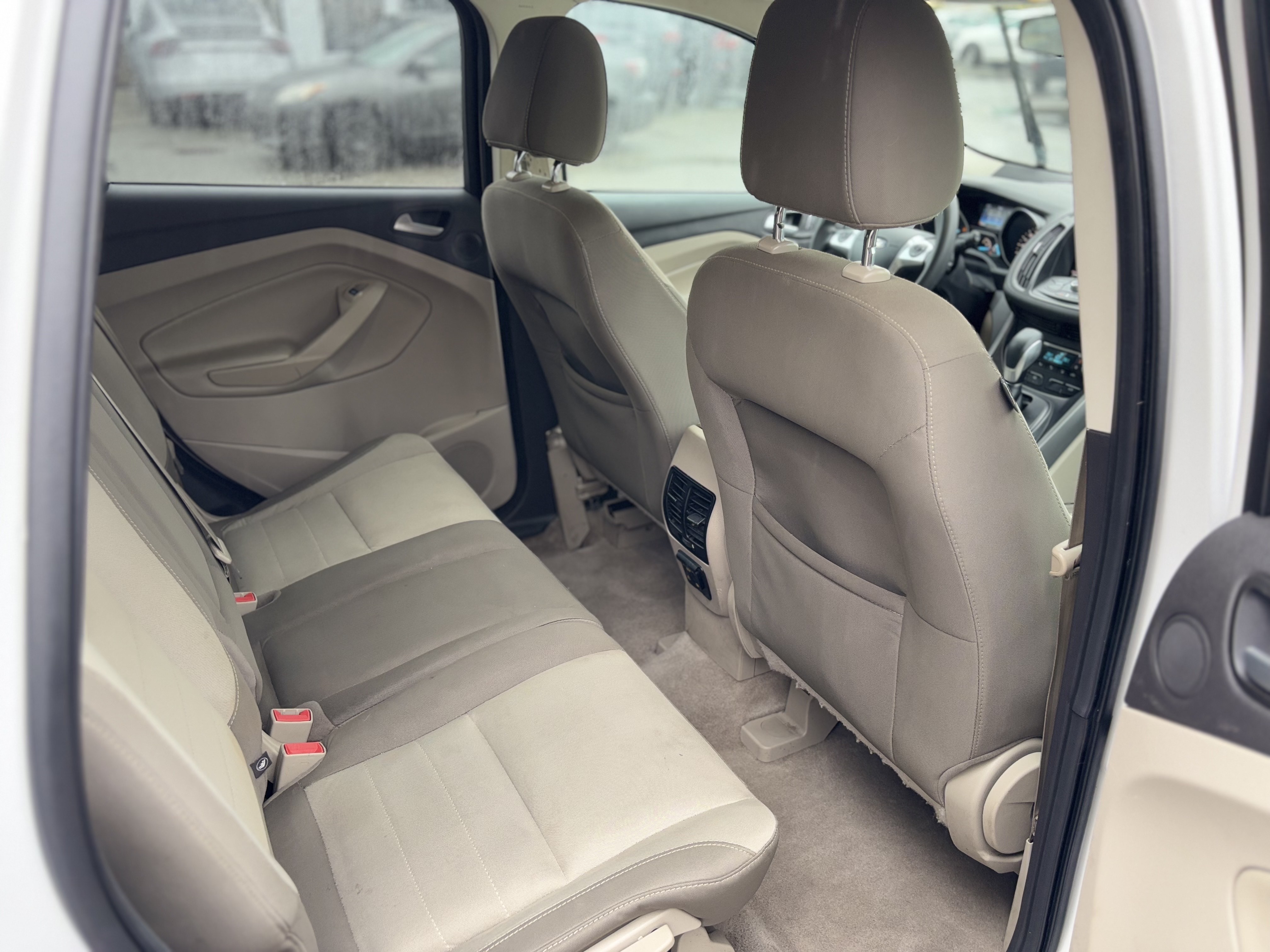 /canwestautoinc/2015-Ford-Escape-33235798445016496.jpg