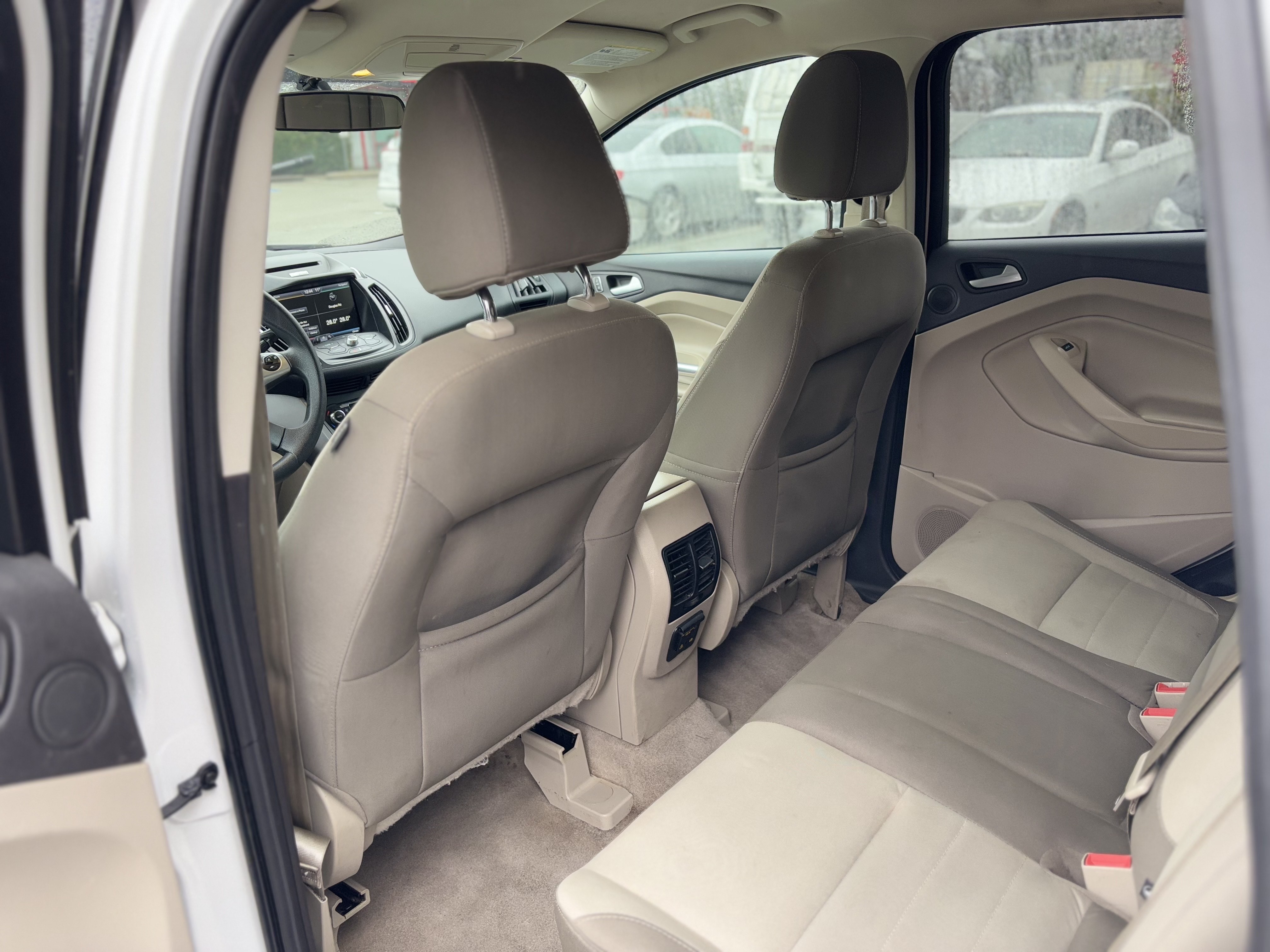 /canwestautoinc/2015-Ford-Escape-36076782853461786.jpg