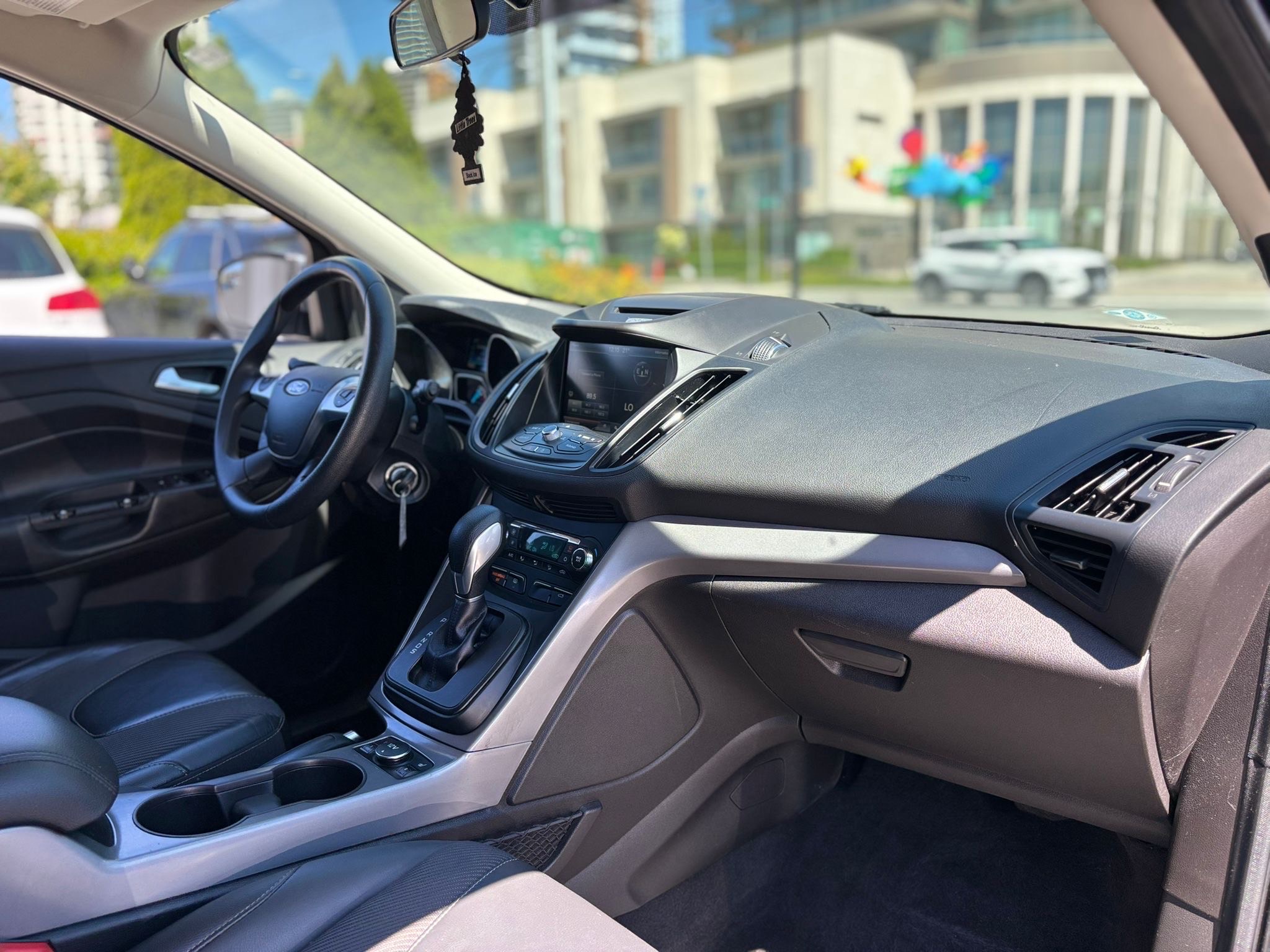 /canwestautoinc/2015-Ford-Escape-37519191581388744.jpg