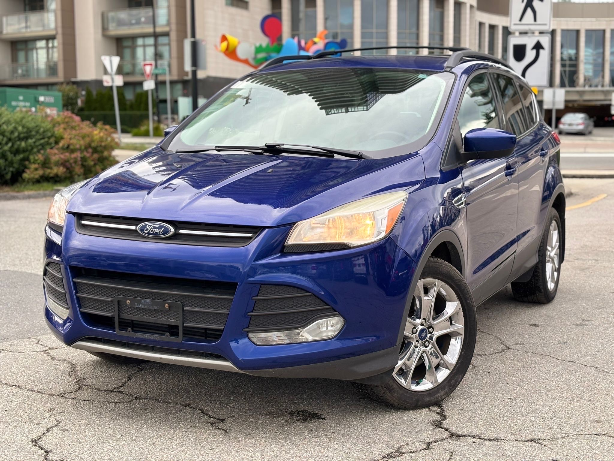 /canwestautoinc/2015-Ford-Escape-4646352322625771.jpg