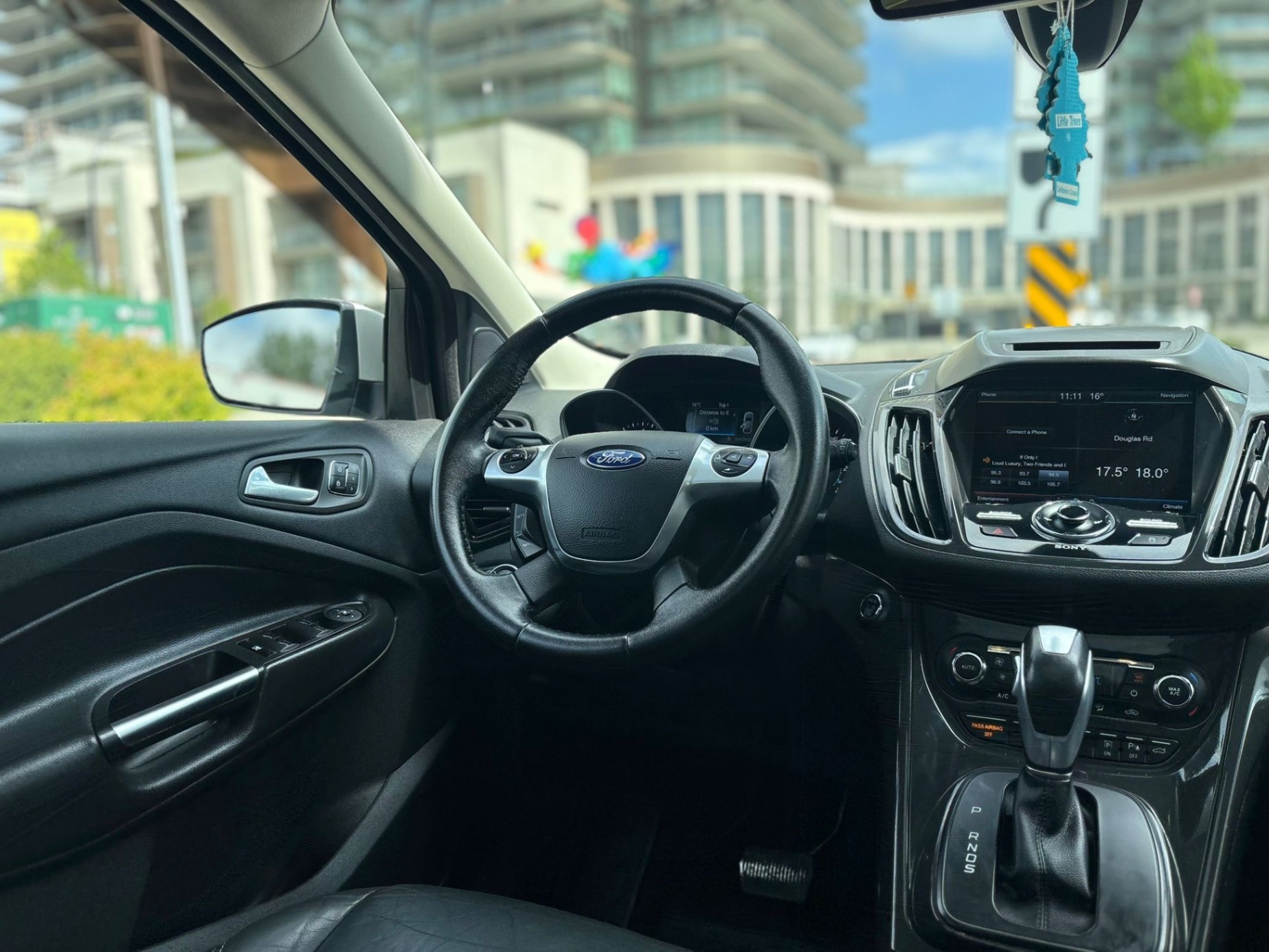 /canwestautoinc/2015-Ford-Escape-6105196606351977.jpg