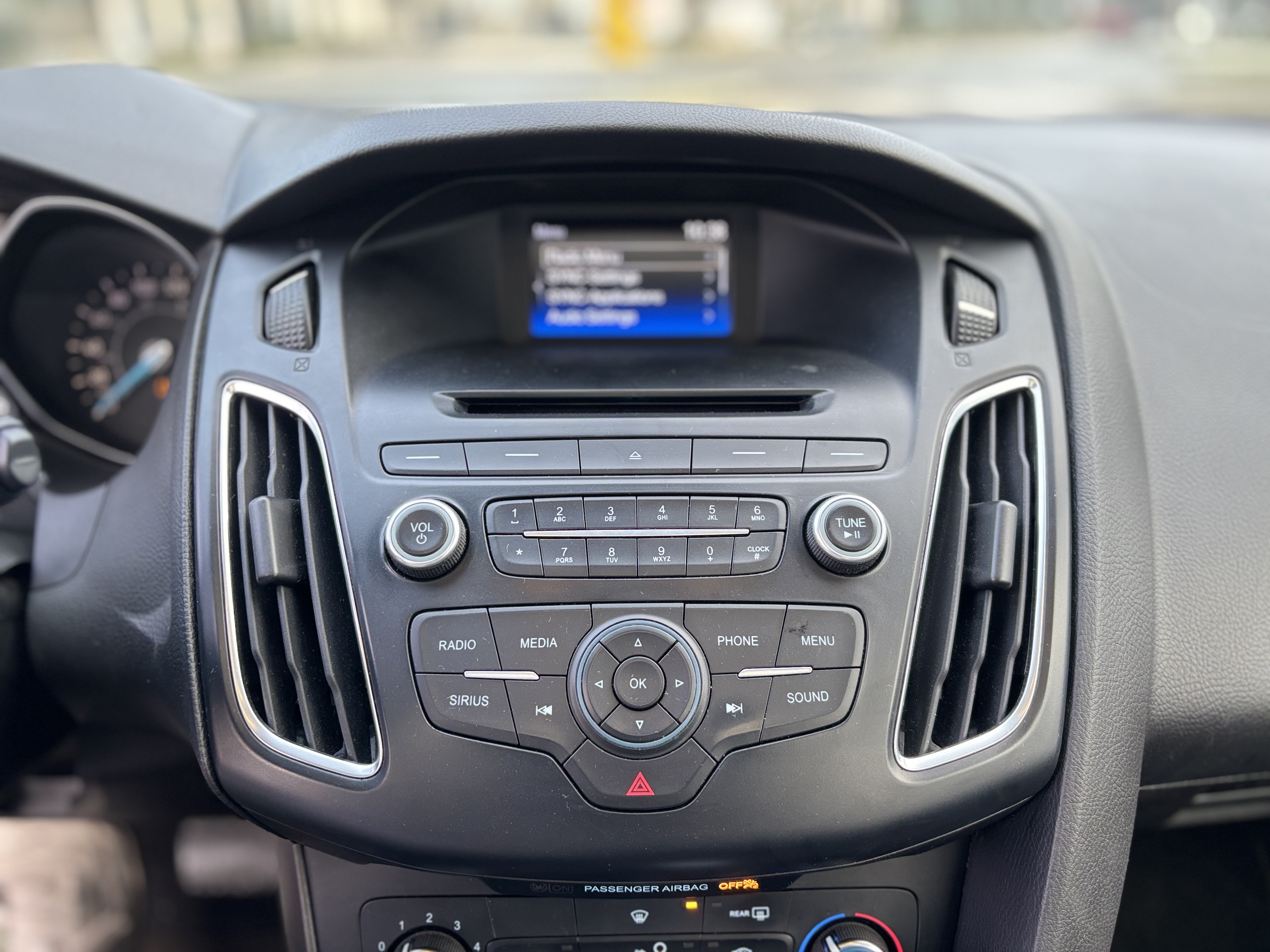 /canwestautoinc/2015-Ford-Focus-6628594773701737.jpg
