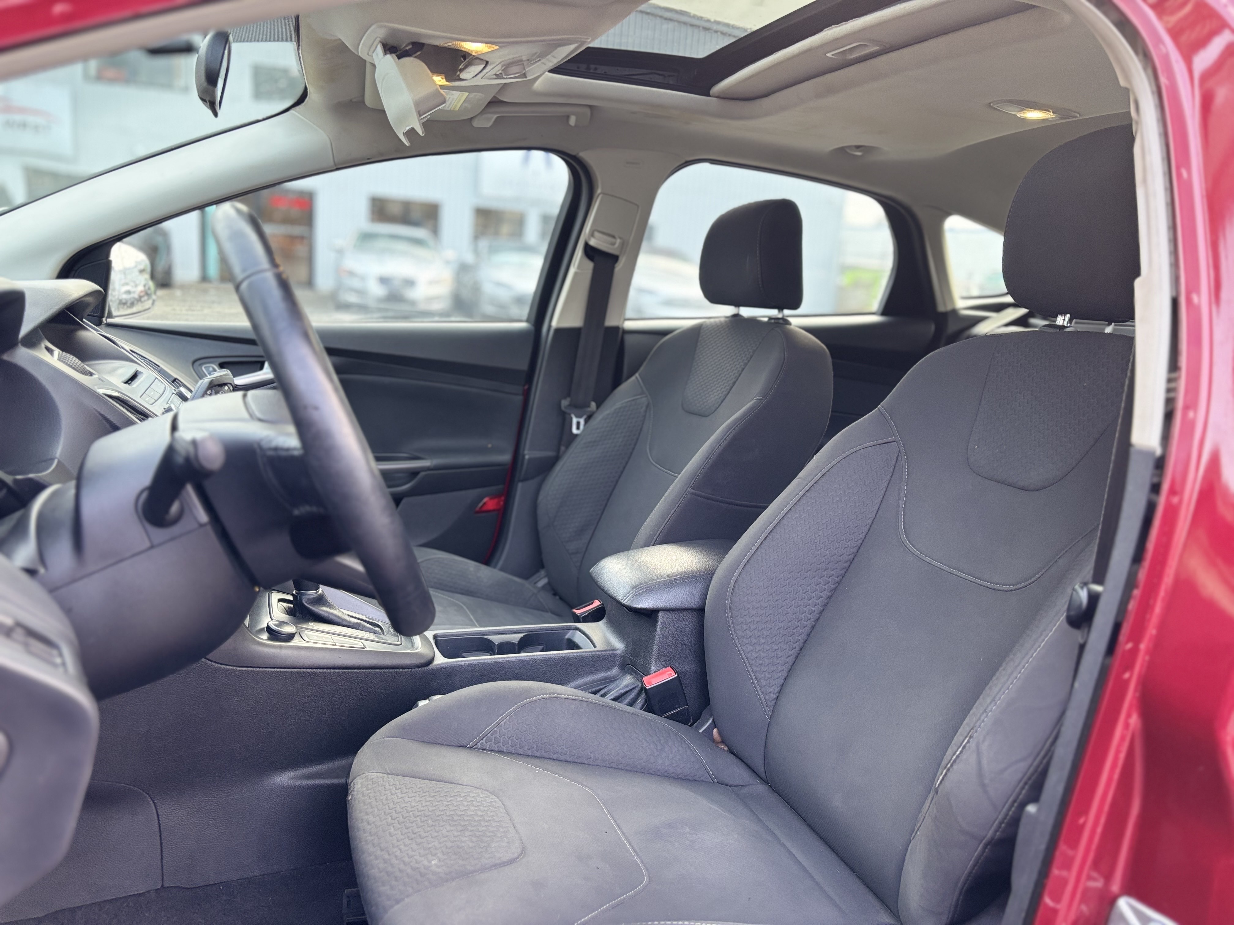/canwestautoinc/2015-Ford-Focus-8493127693631135.jpg