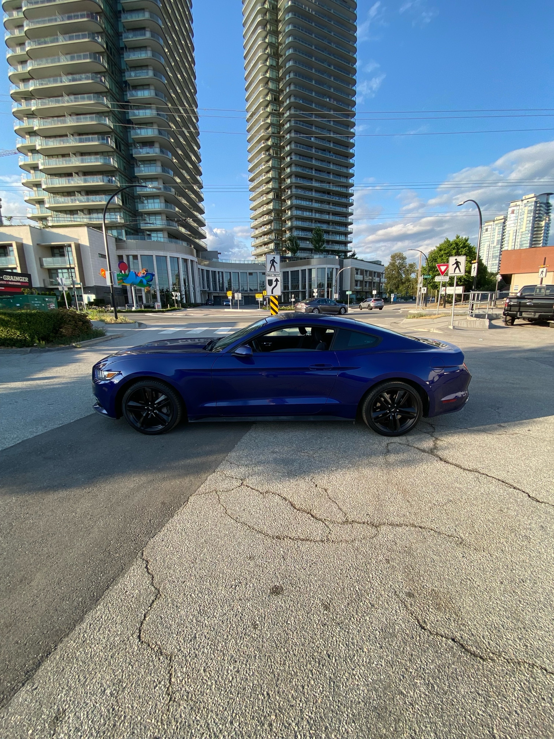 /canwestautoinc/2015-Ford-Mustang-08466847107171849.jpg