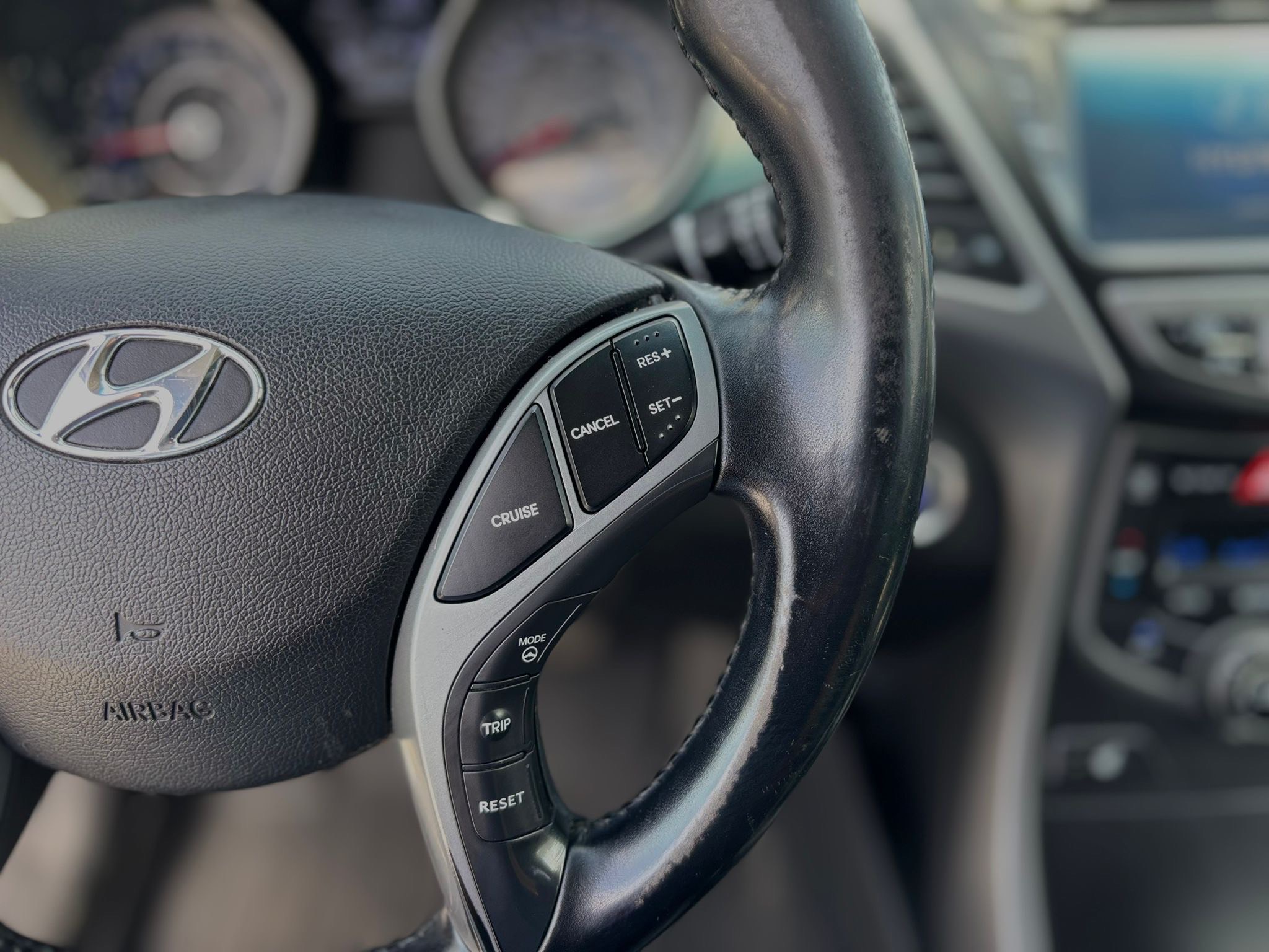/canwestautoinc/2015-Hyundai-Elantra-29336050202685904.jpg